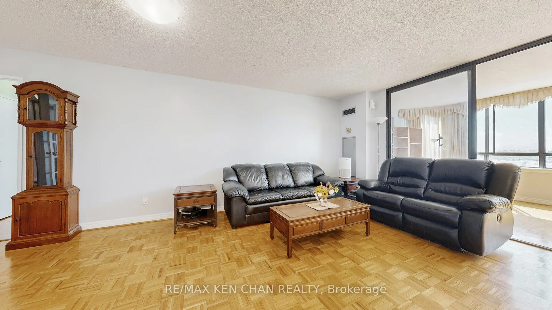 75 Bamburgh Circle, #1917