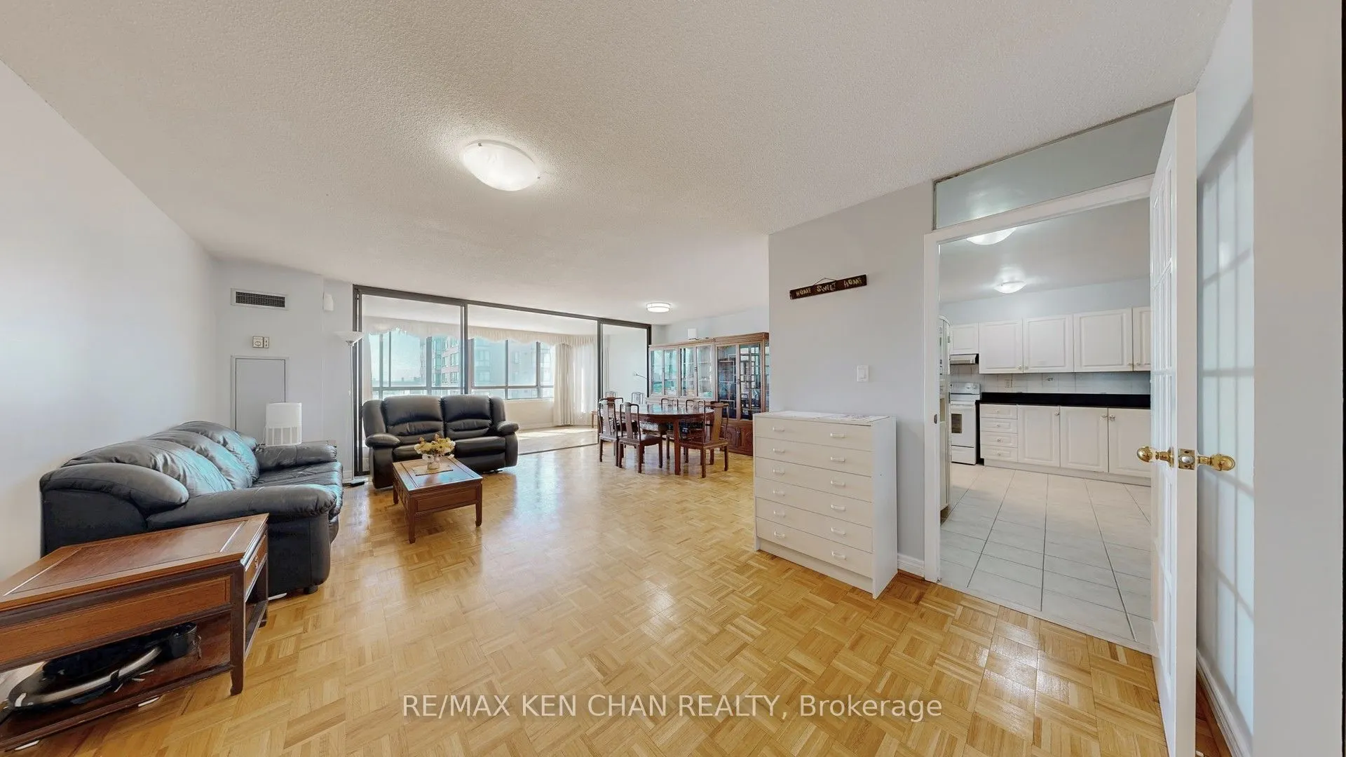 75 Bamburgh Circle, #1917