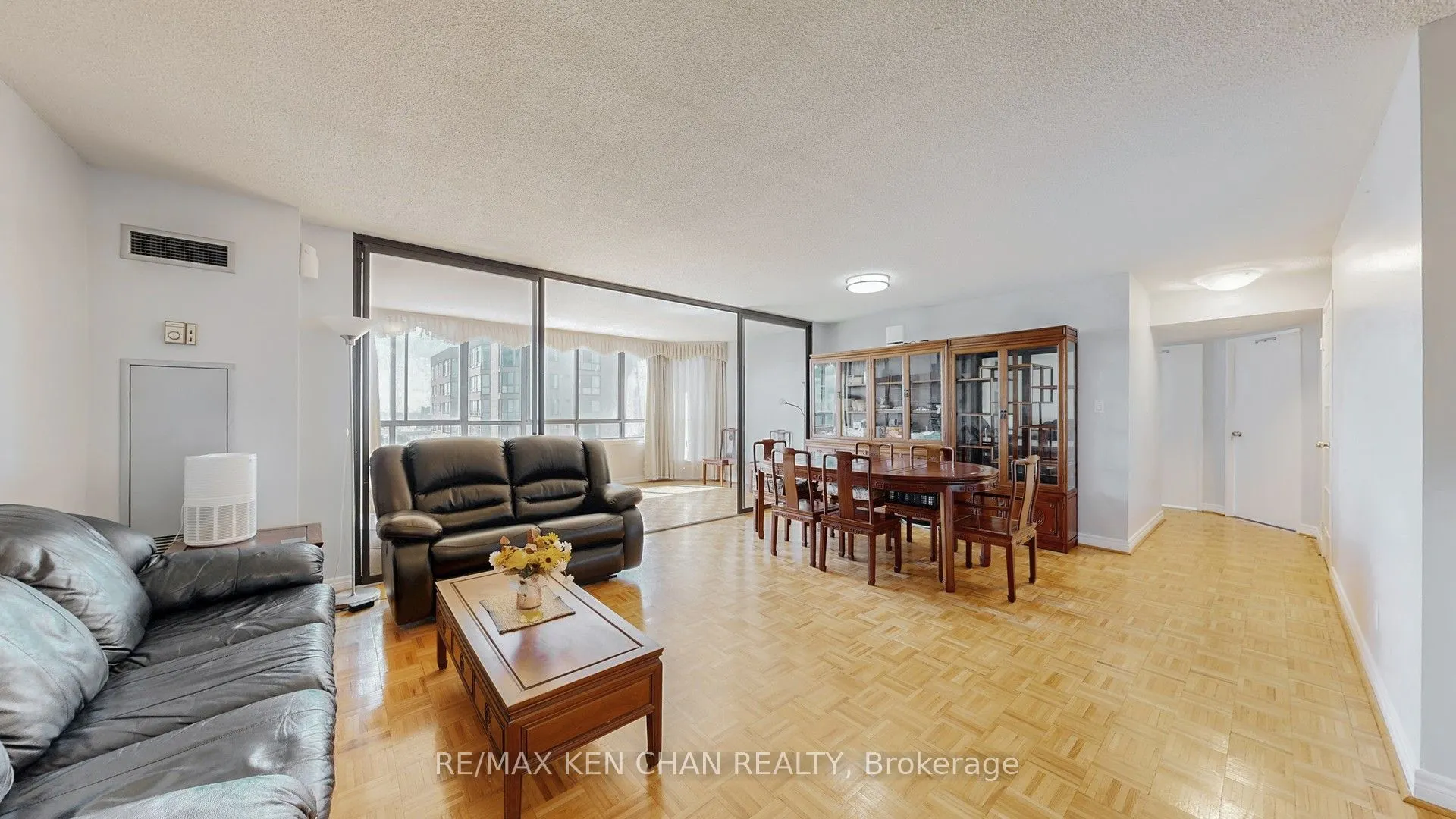 75 Bamburgh Circle, #1917