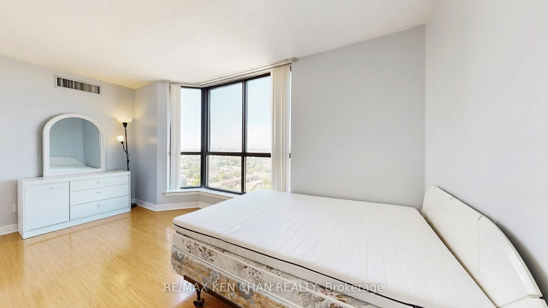 75 Bamburgh Circle, #1917