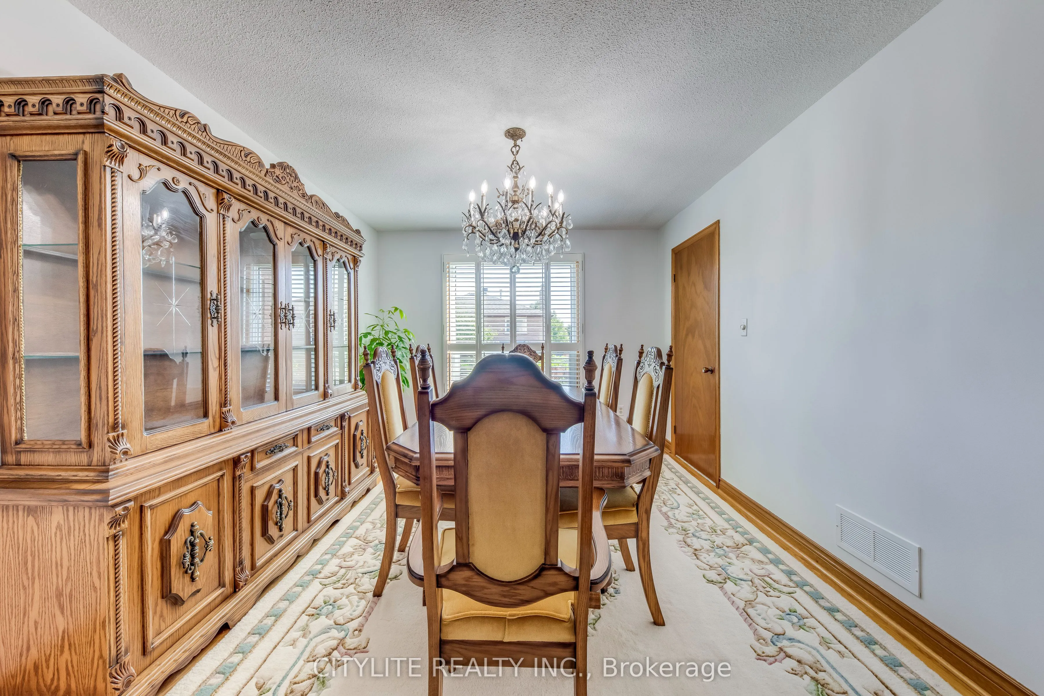 58 Sanwood Boulevard