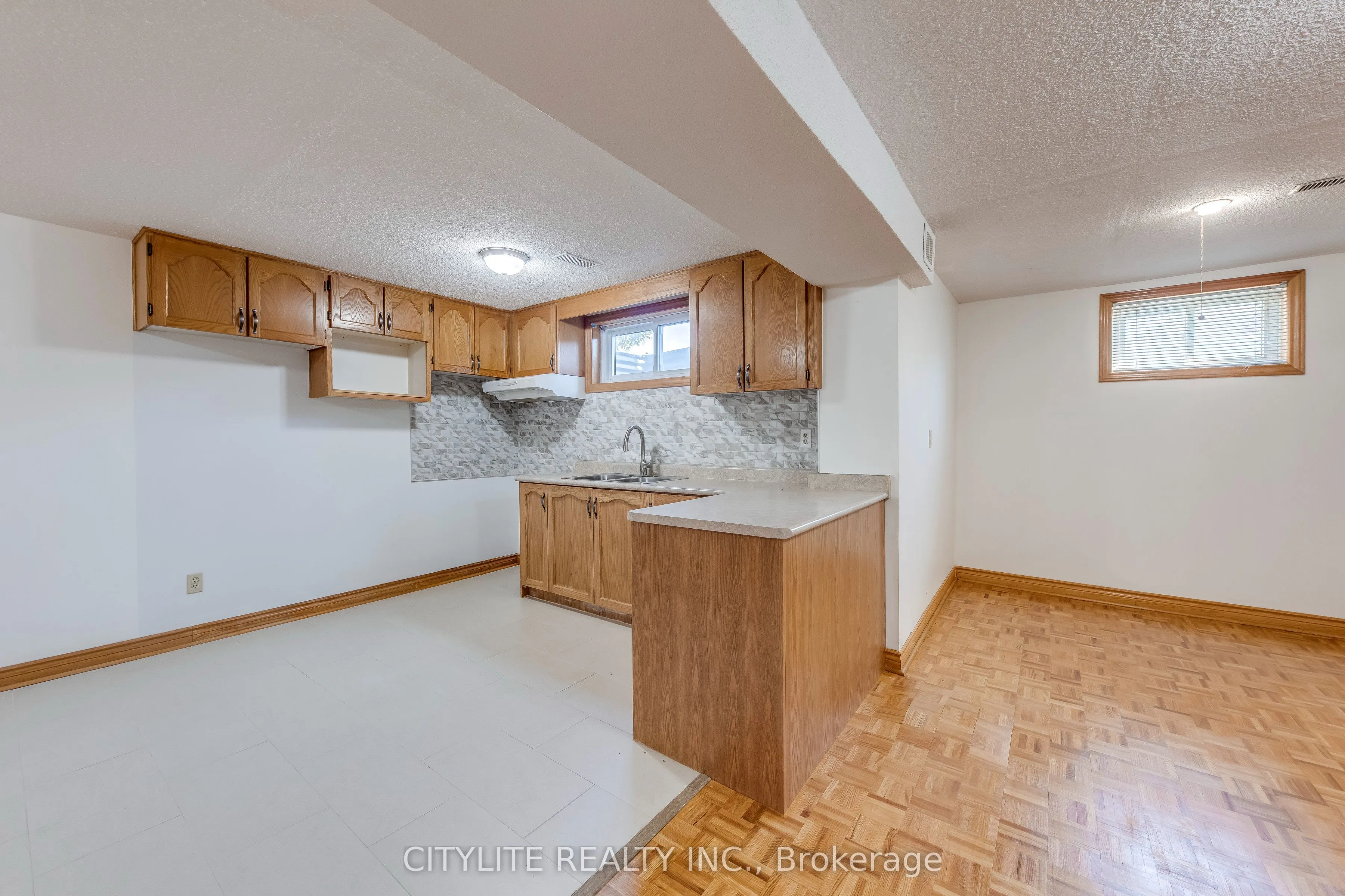 58 Sanwood Boulevard