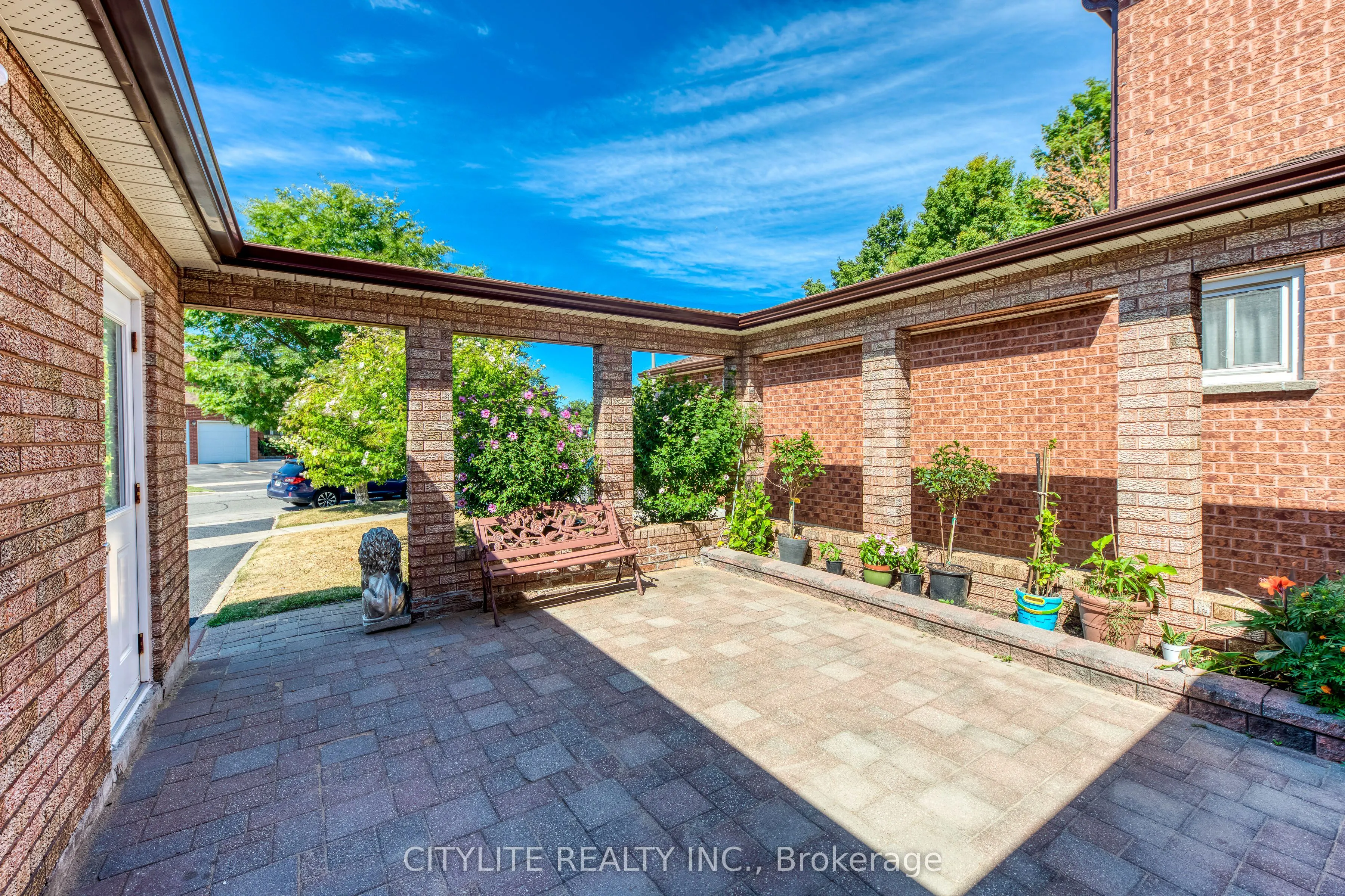 58 Sanwood Boulevard