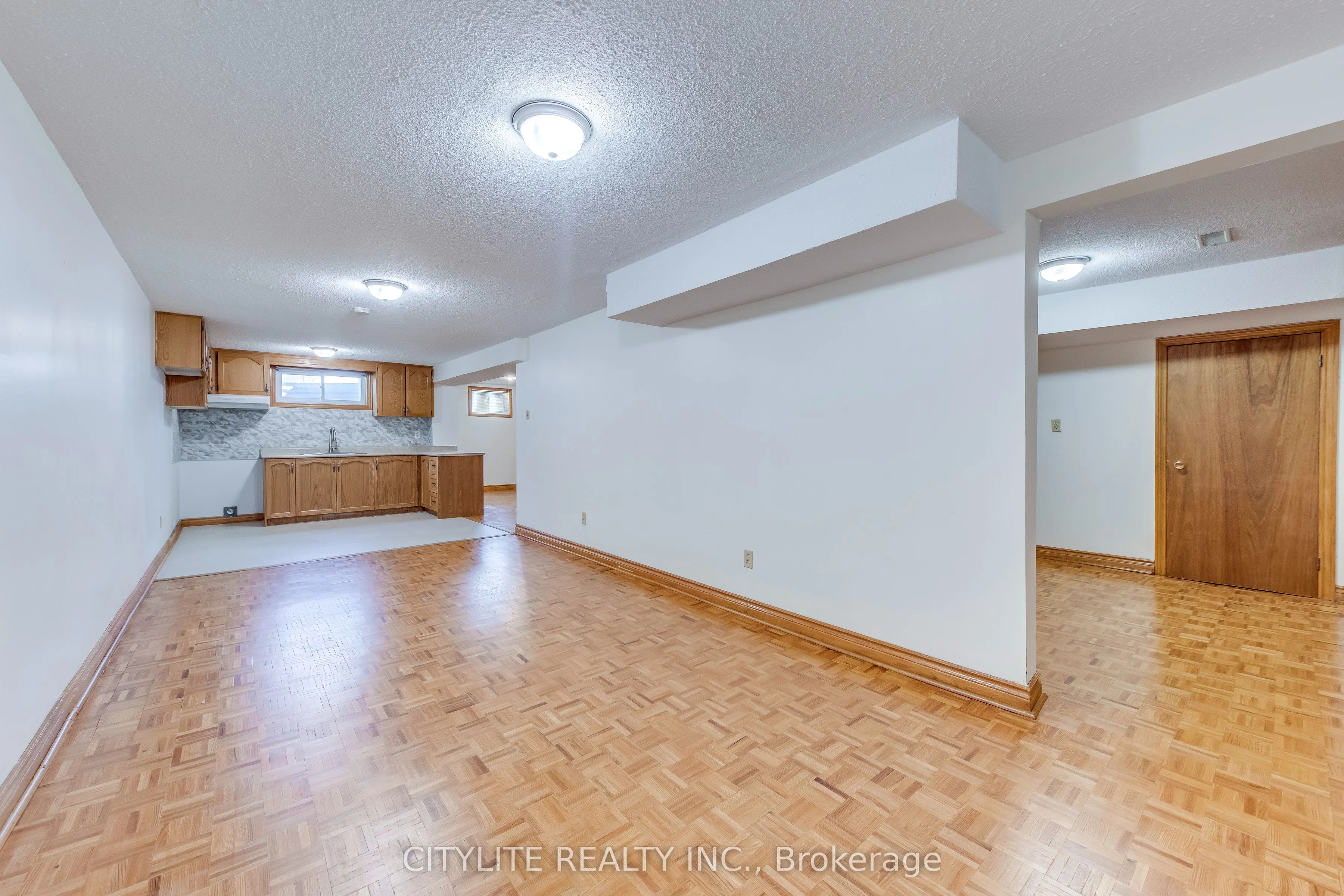 58 Sanwood Boulevard