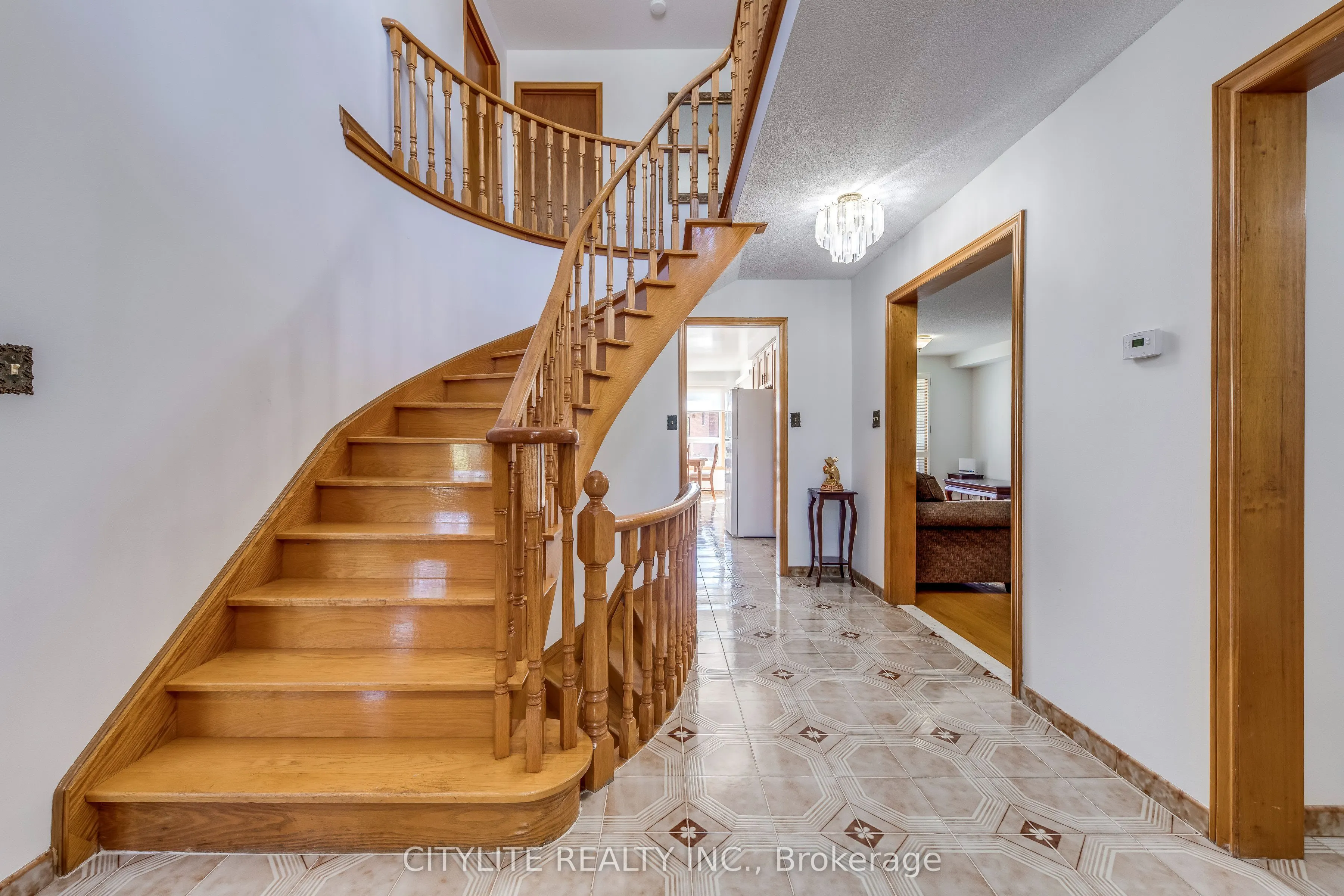 58 Sanwood Boulevard