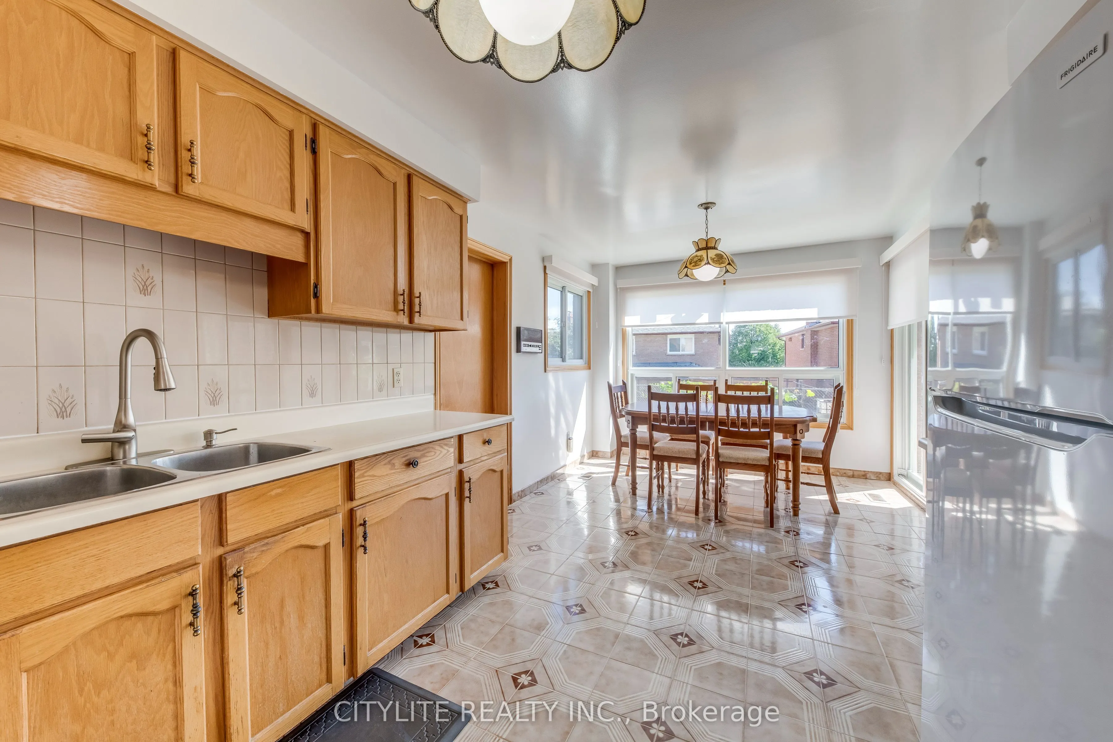58 Sanwood Boulevard