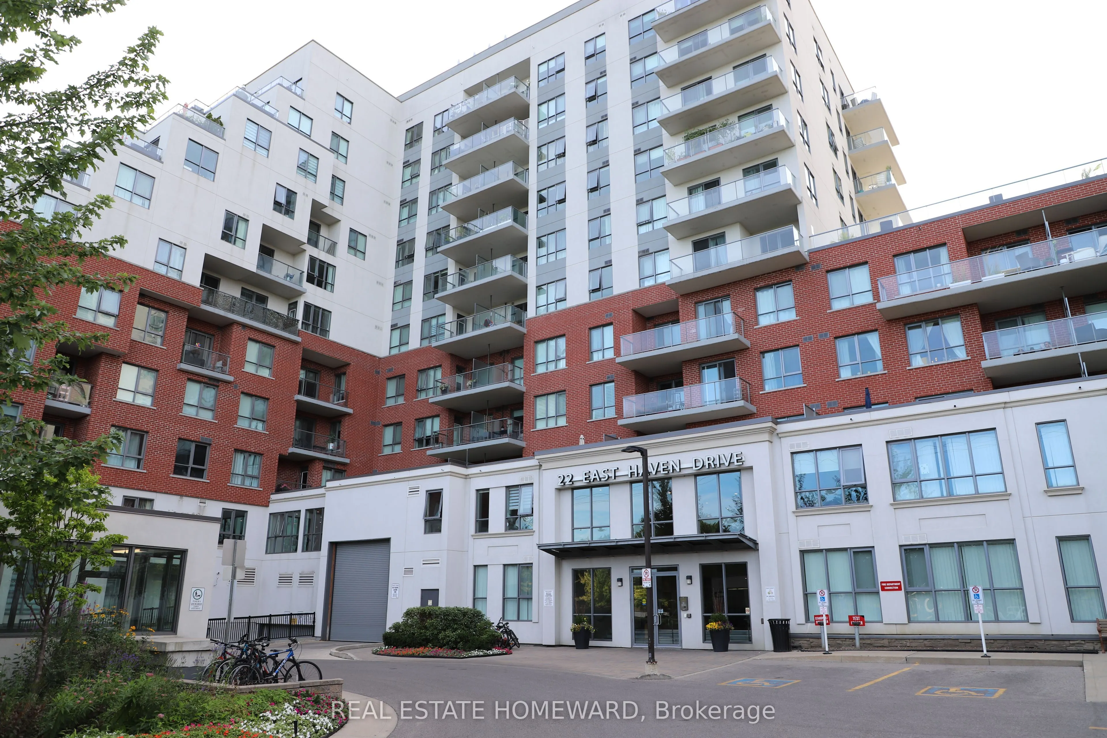 22 East Haven Drive, #823