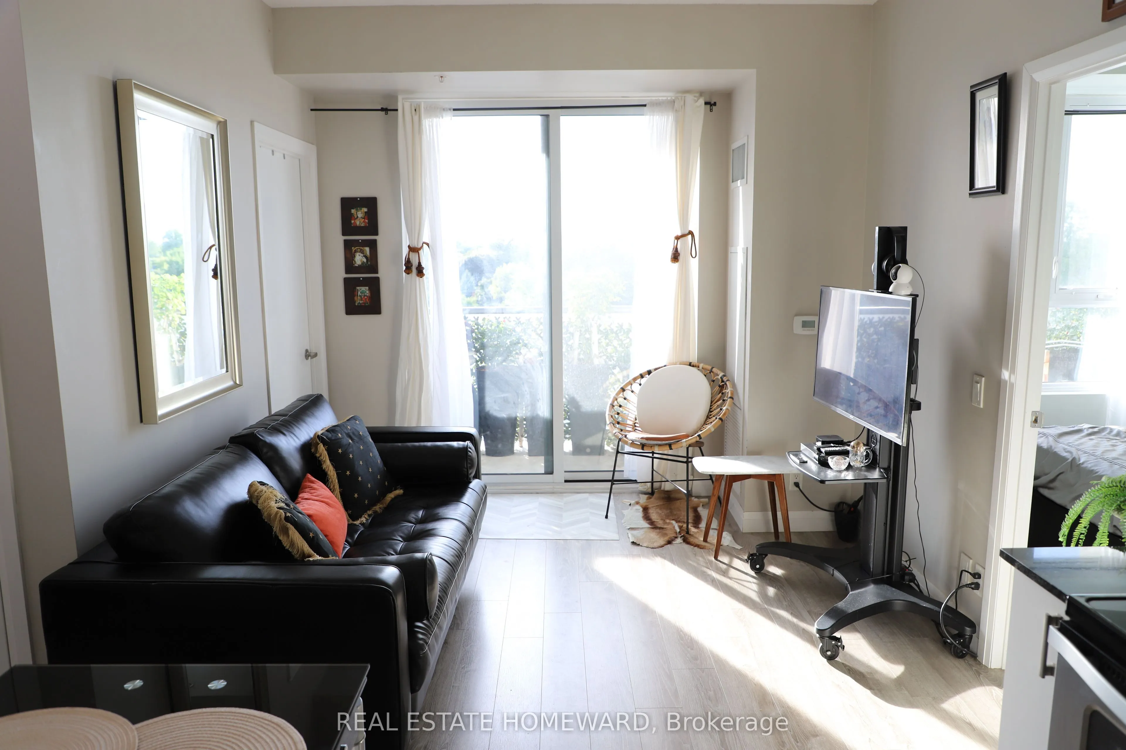22 East Haven Drive, #823