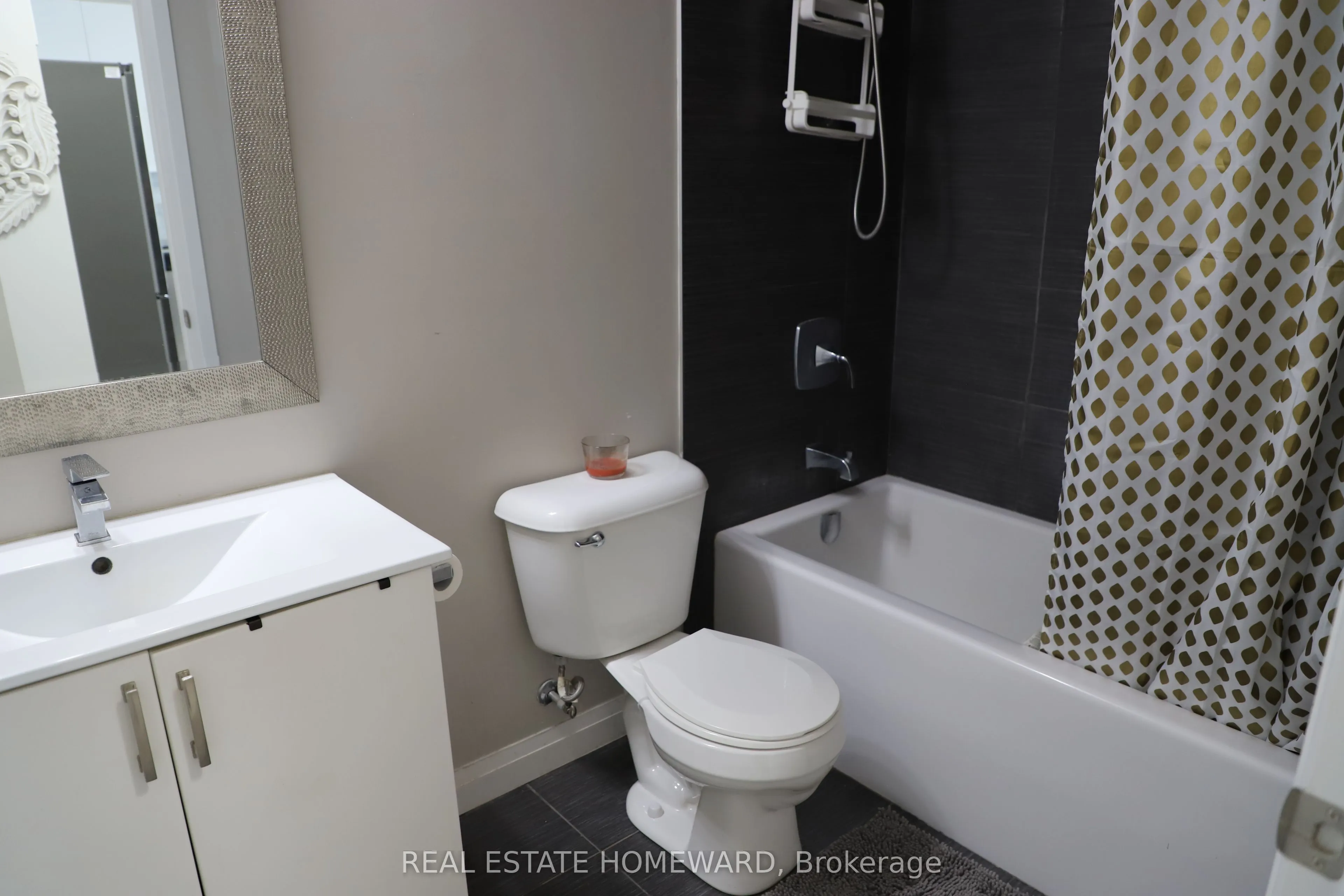 22 East Haven Drive, #823