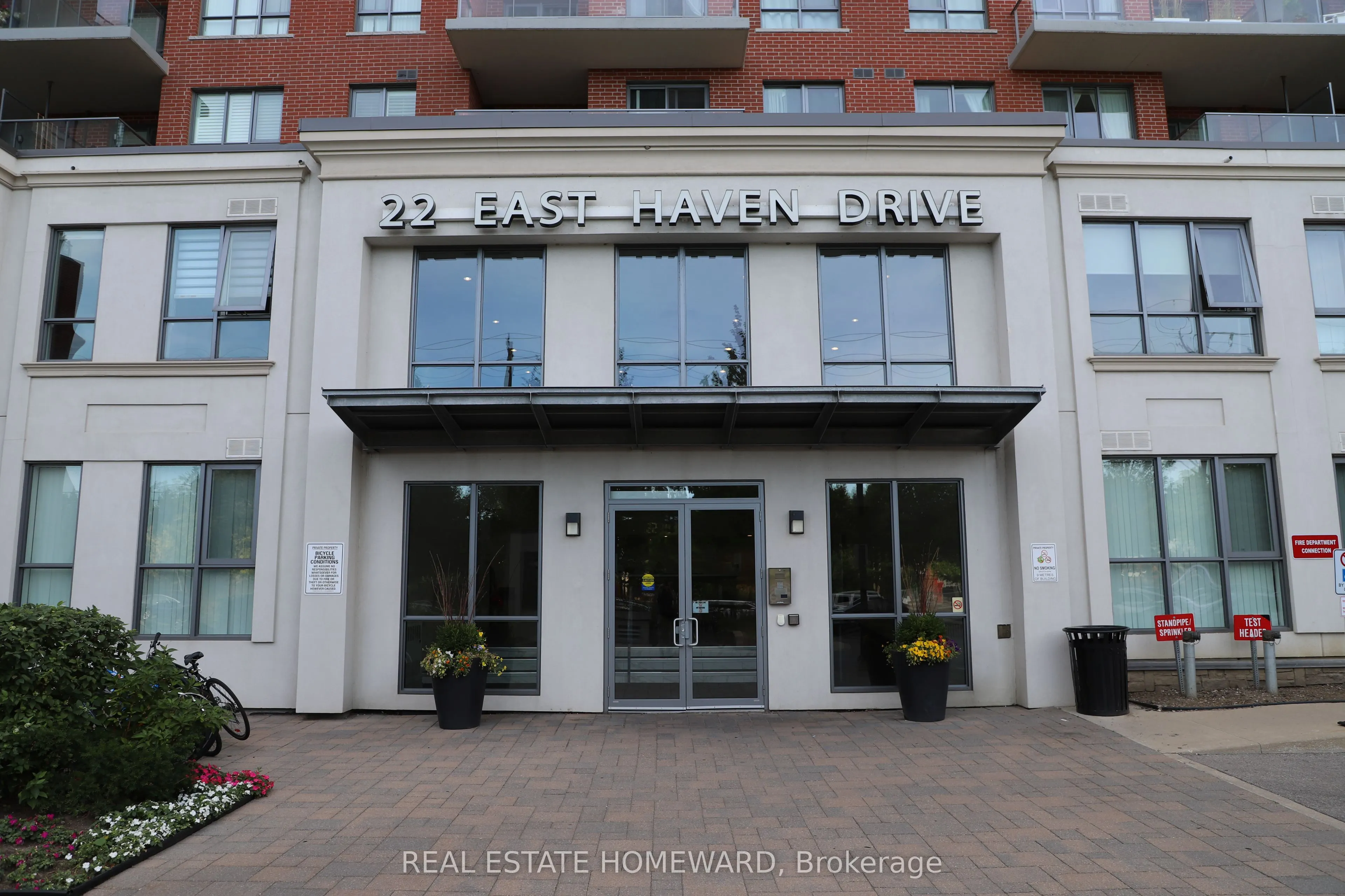 22 East Haven Drive, #823