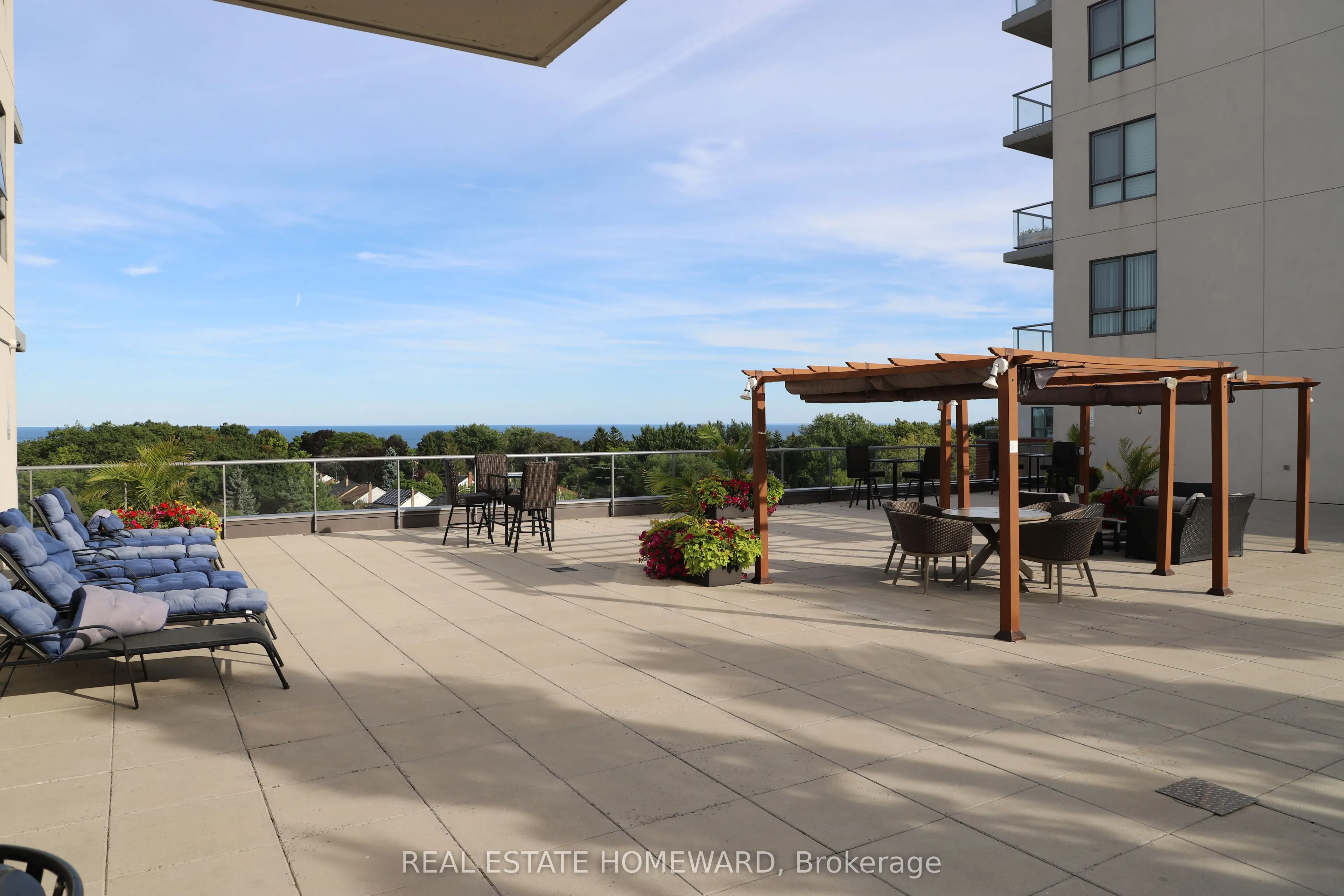 22 East Haven Drive, #823