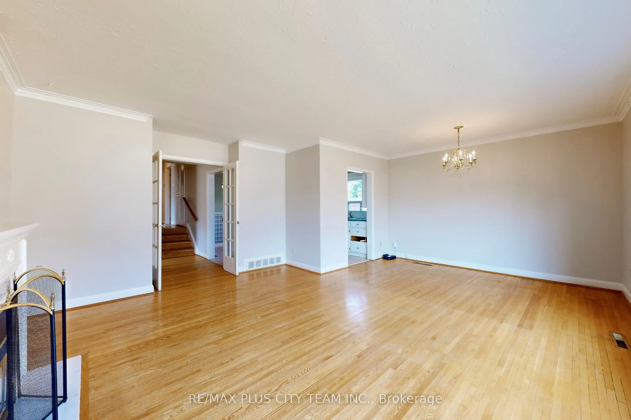 3 Penetang Crescent