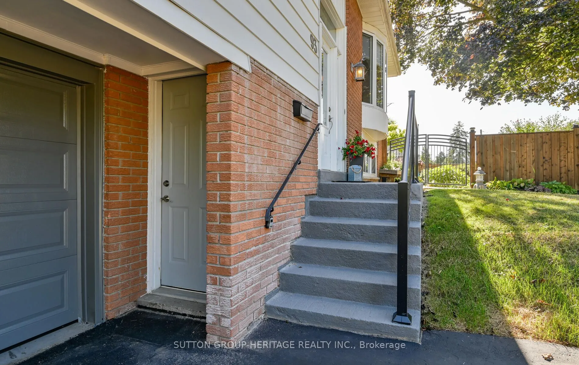 93 Lincoln Street