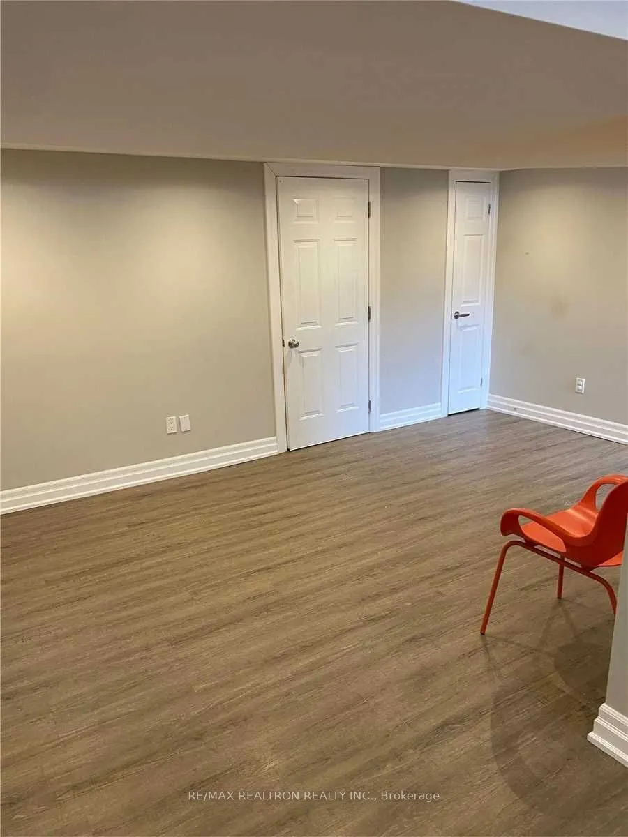 240 Markham Road, #LOWER