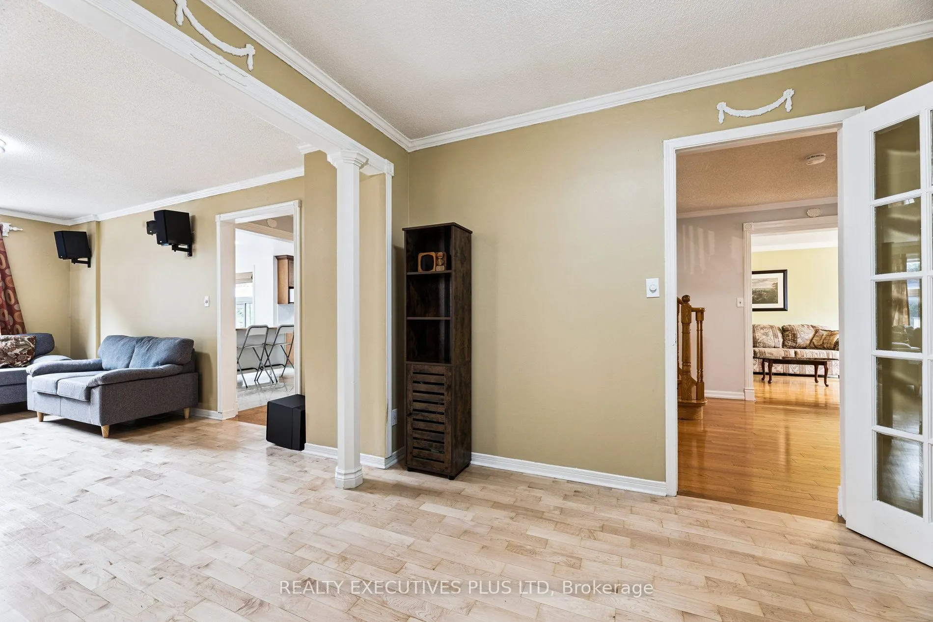 1822 Forestview Drive