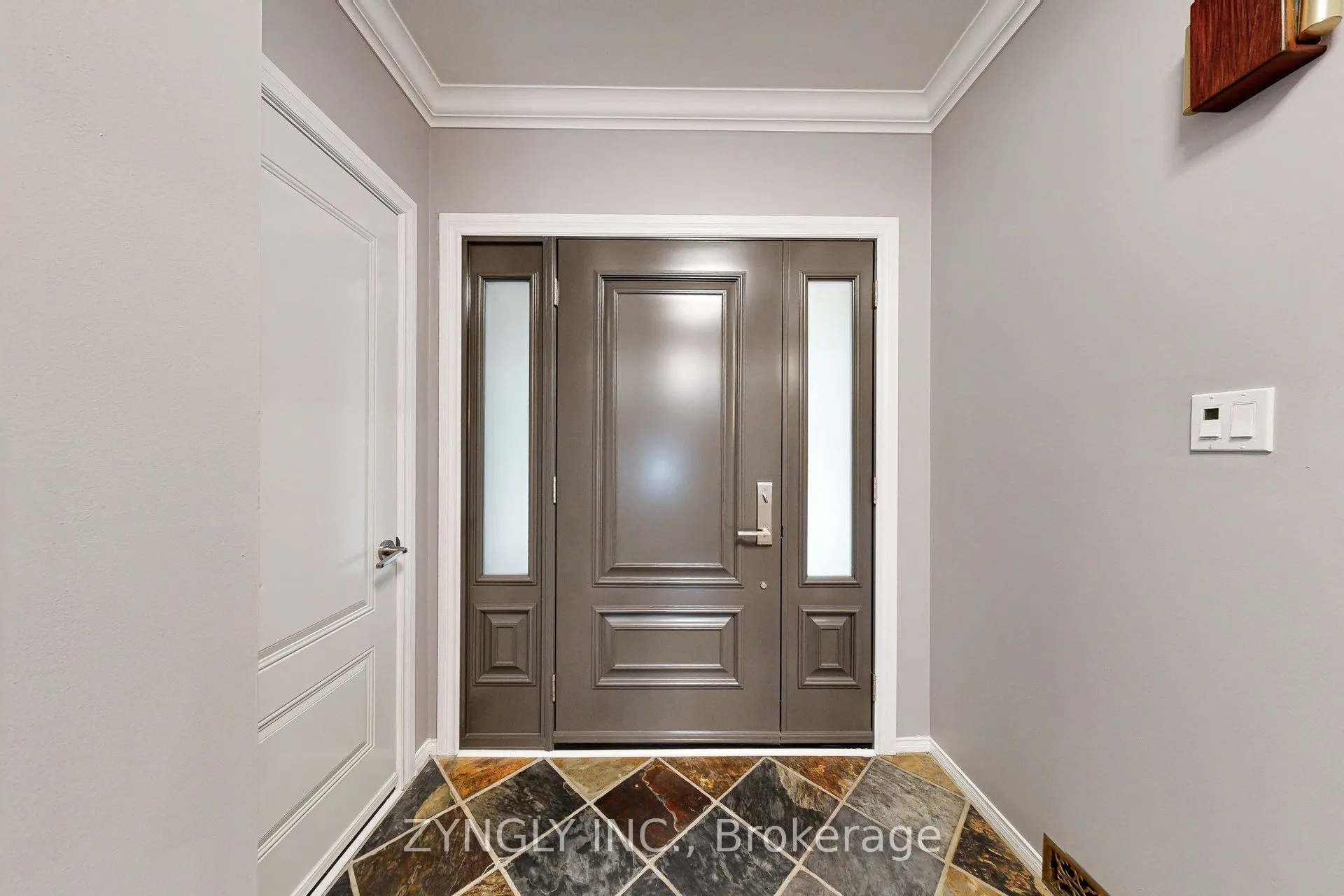 914 Alanbury Crescent