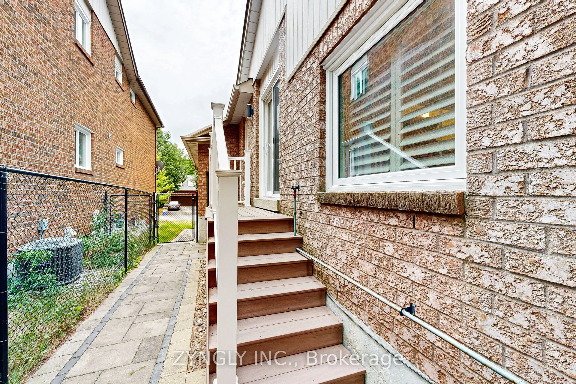 914 Alanbury Crescent