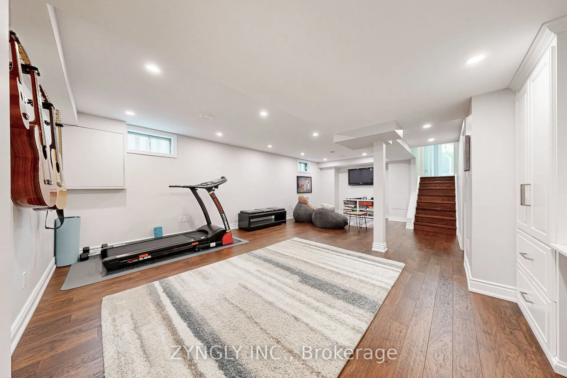 914 Alanbury Crescent