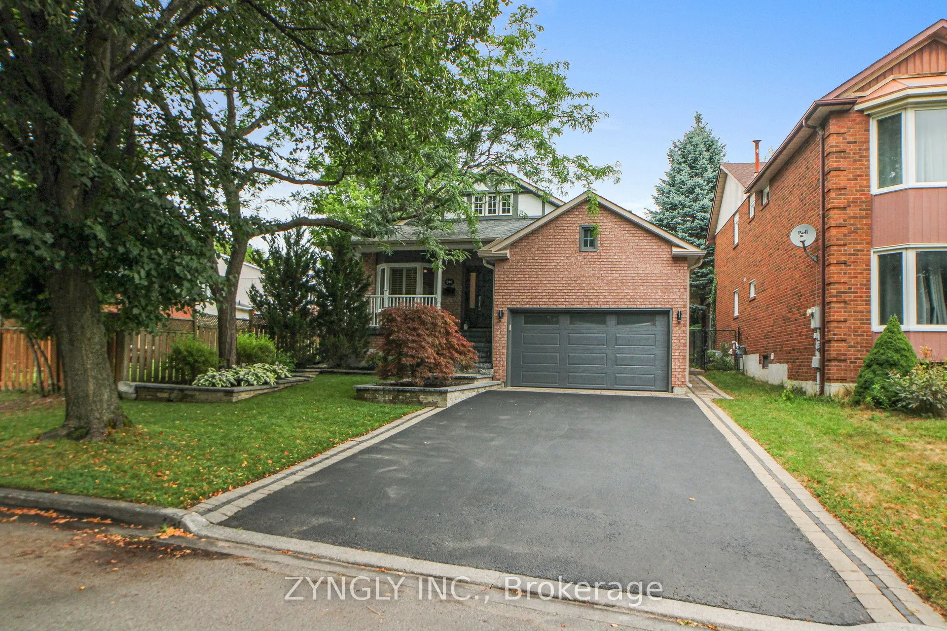 914 Alanbury Crescent