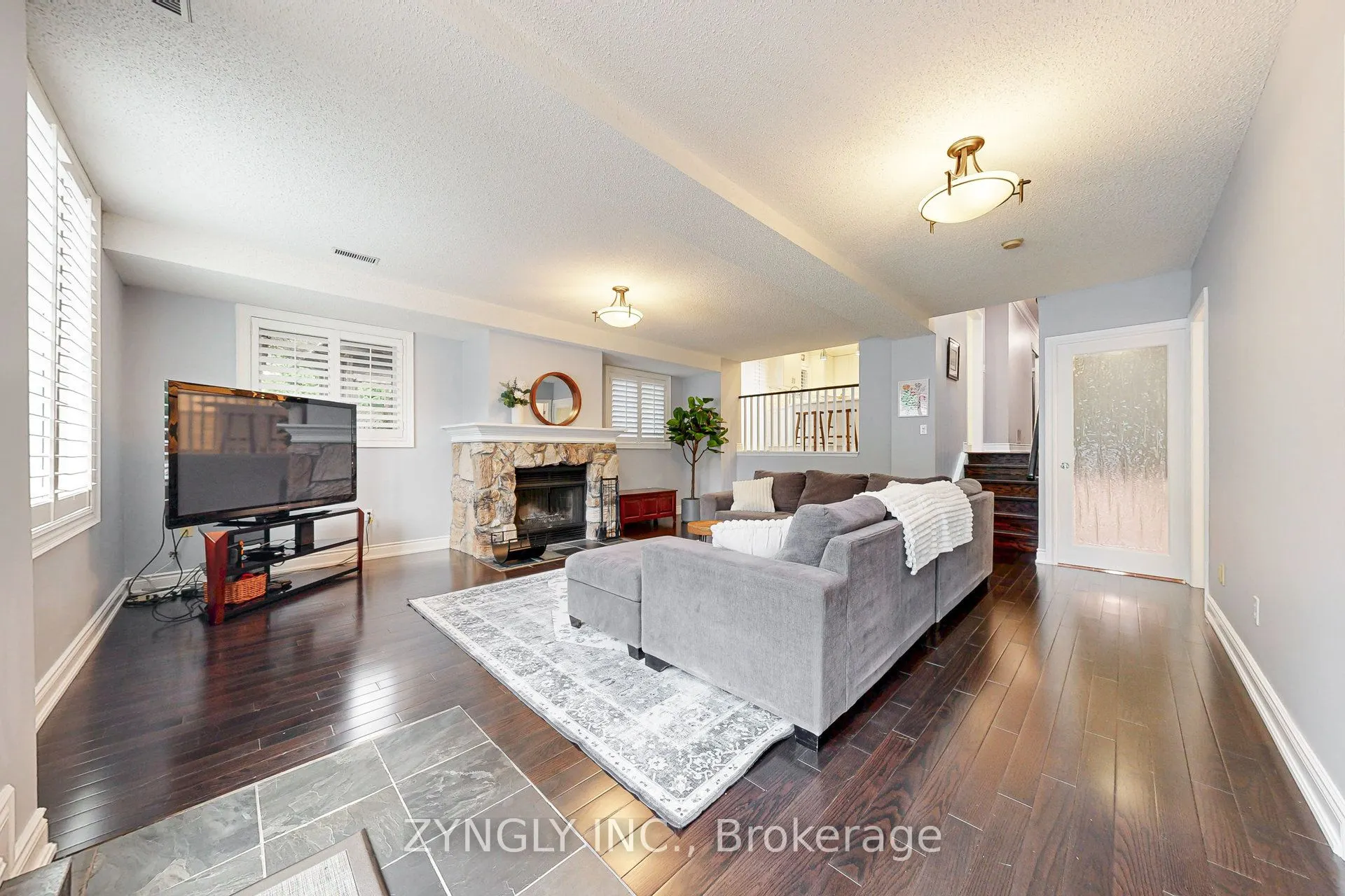 914 Alanbury Crescent