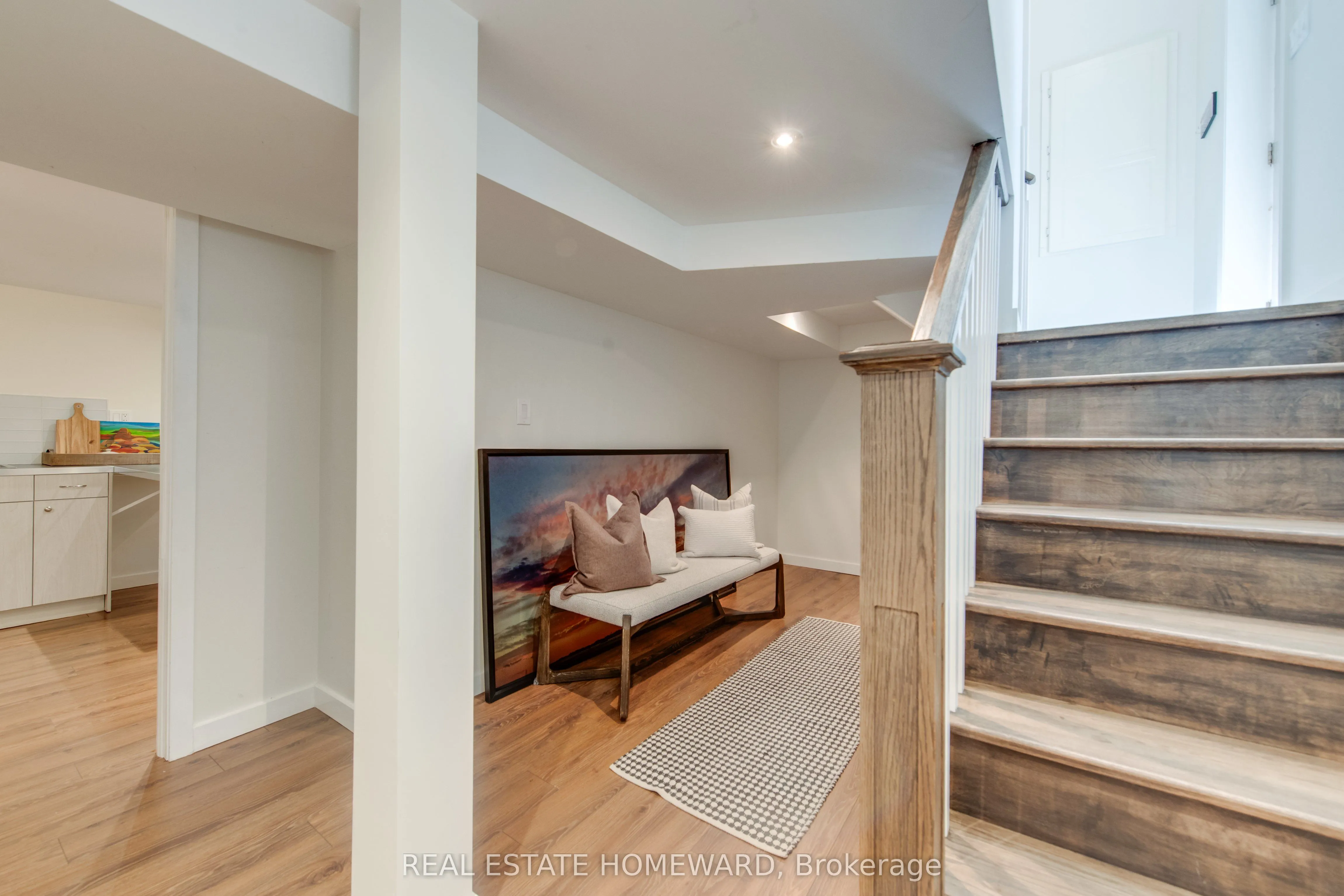 52 Harewood Avenue