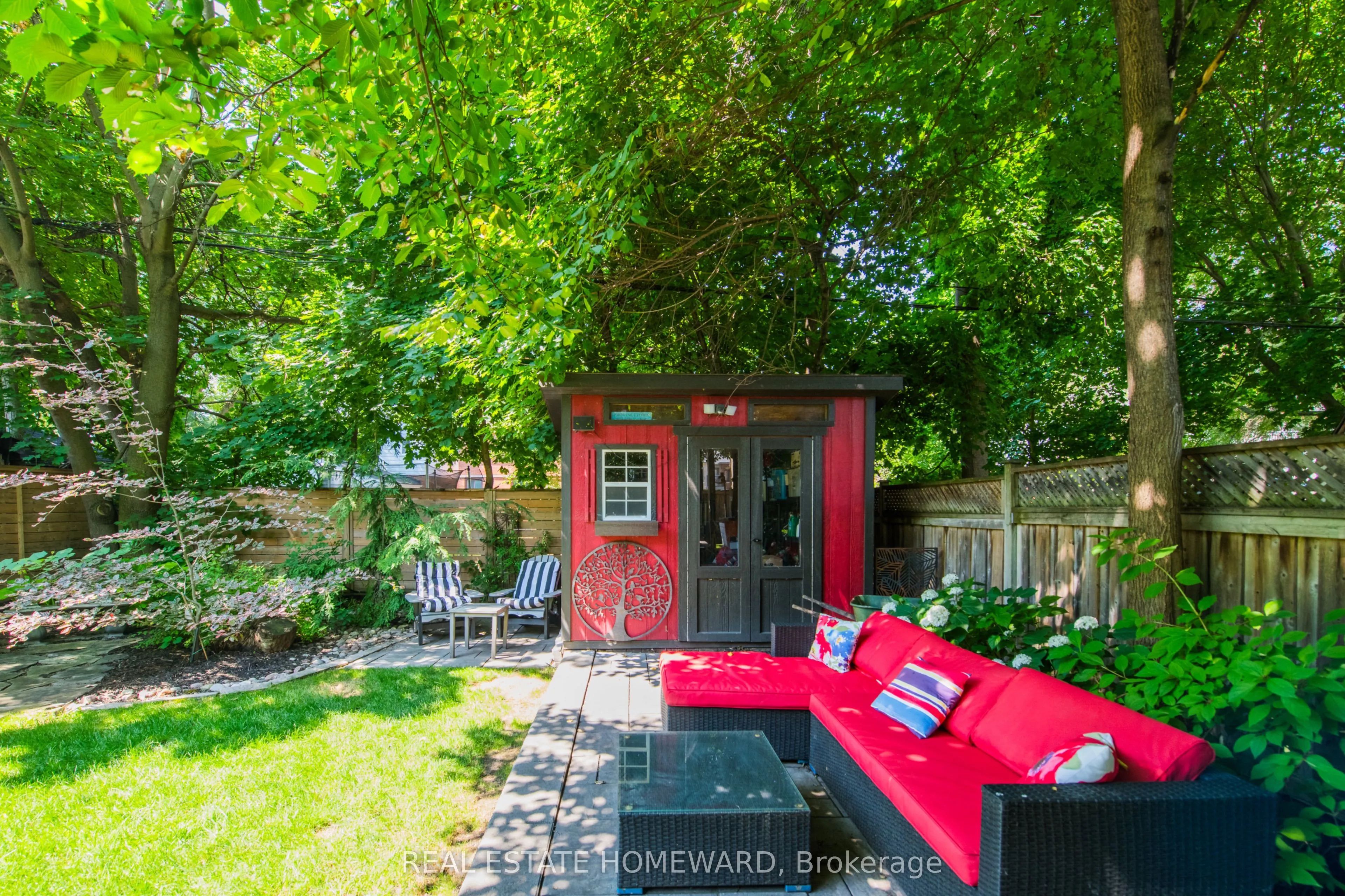 52 Harewood Avenue
