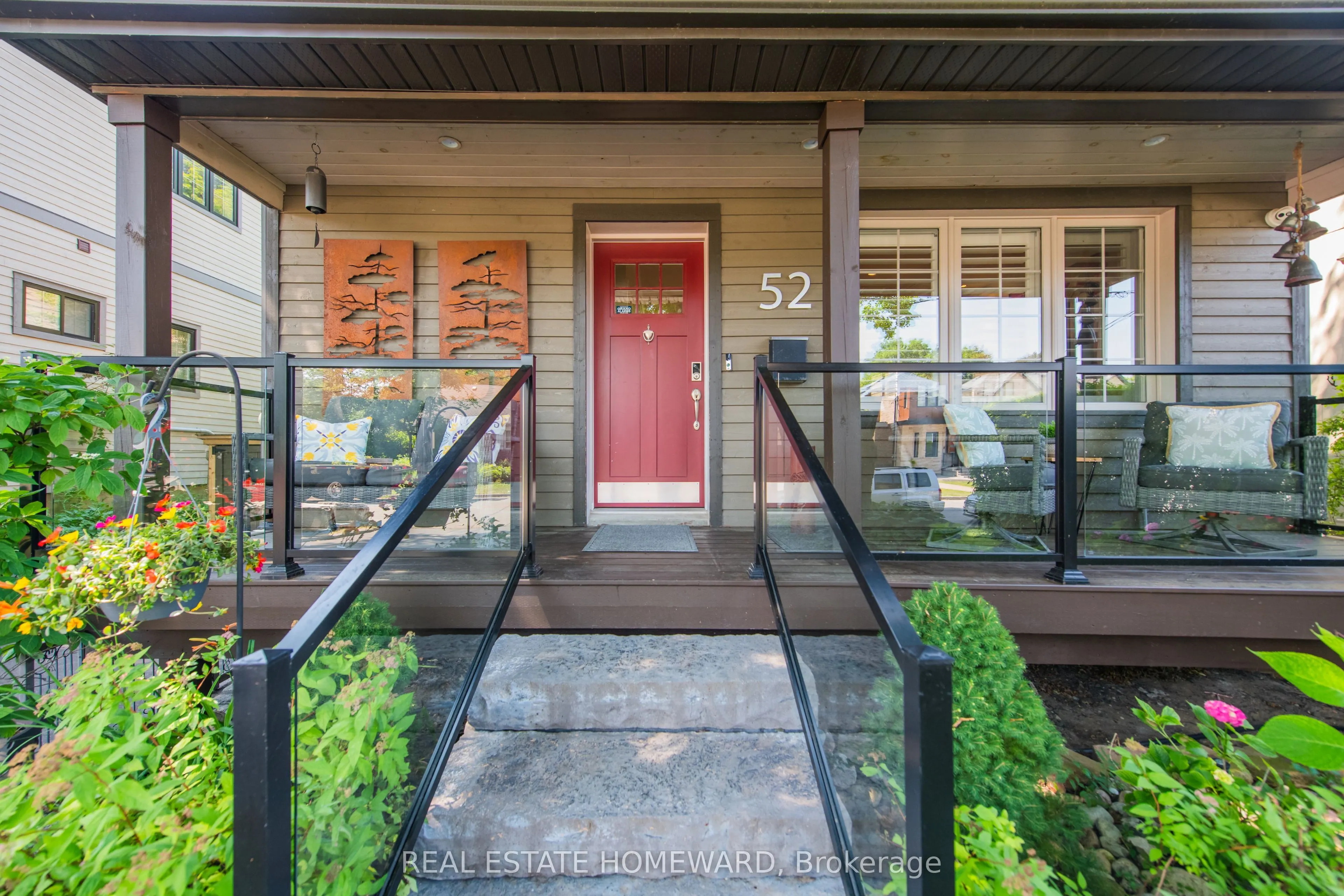 52 Harewood Avenue