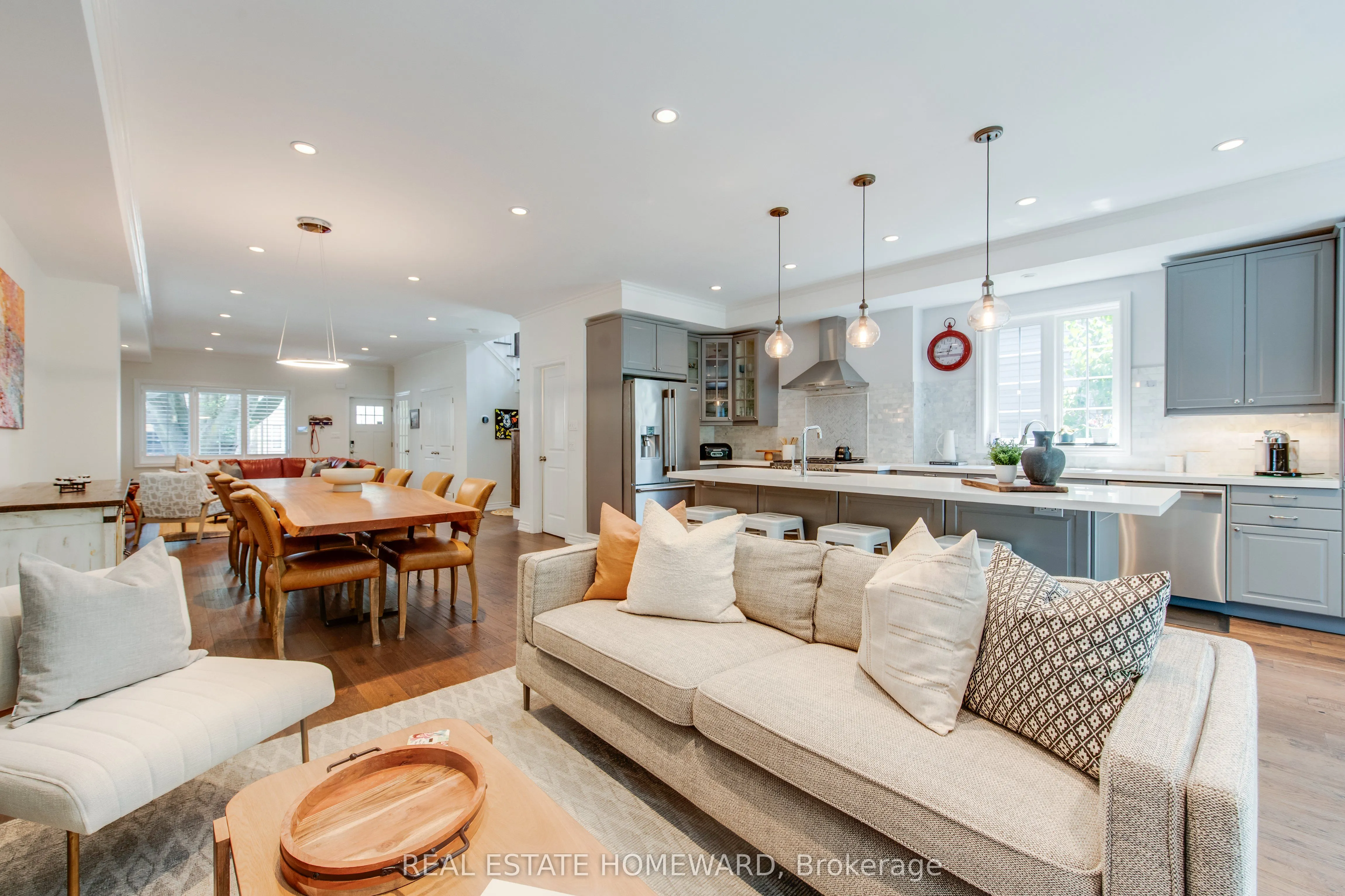 52 Harewood Avenue