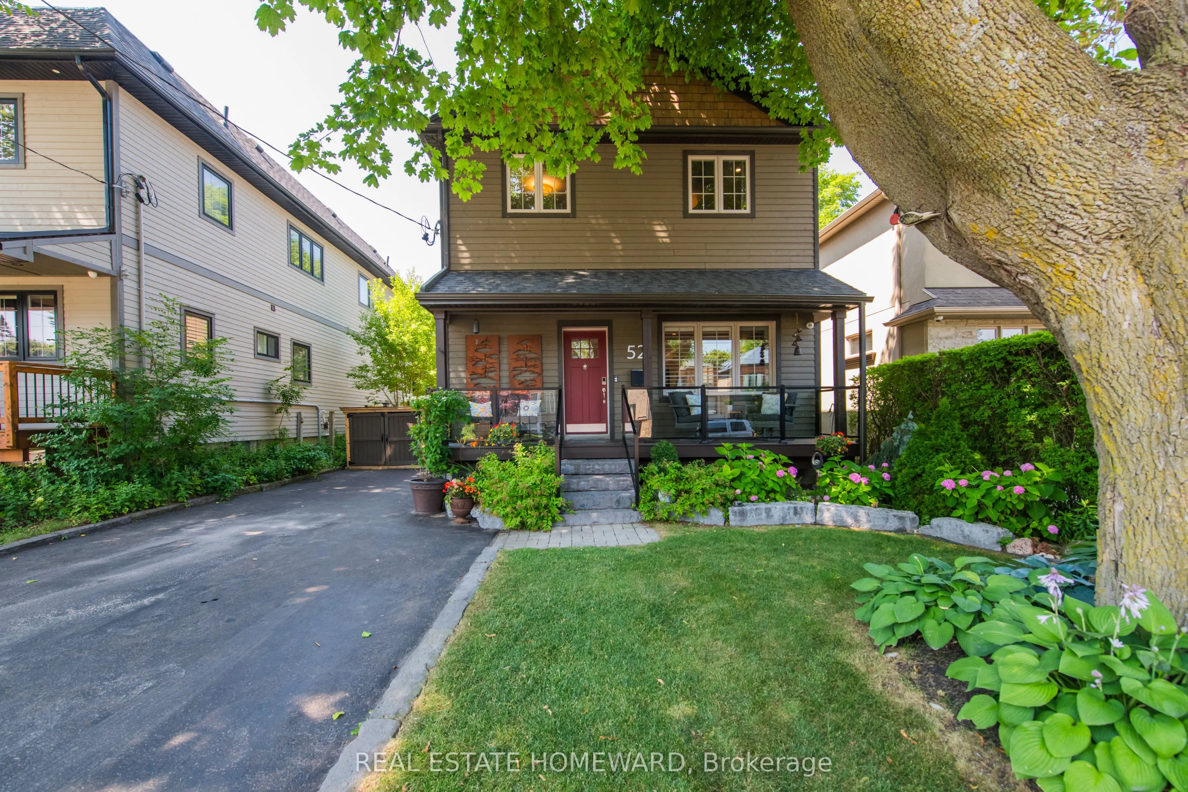 52 Harewood Avenue