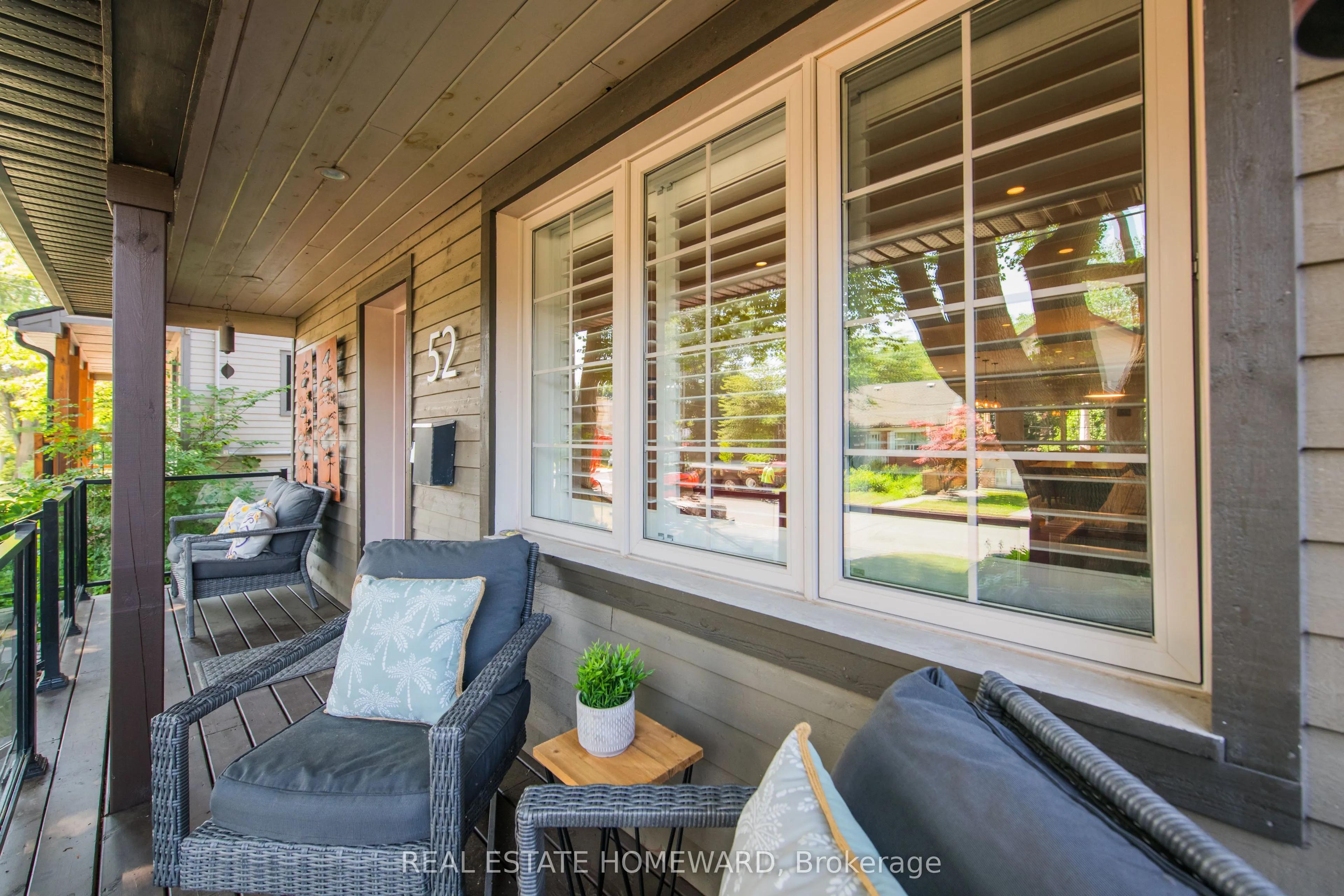 52 Harewood Avenue