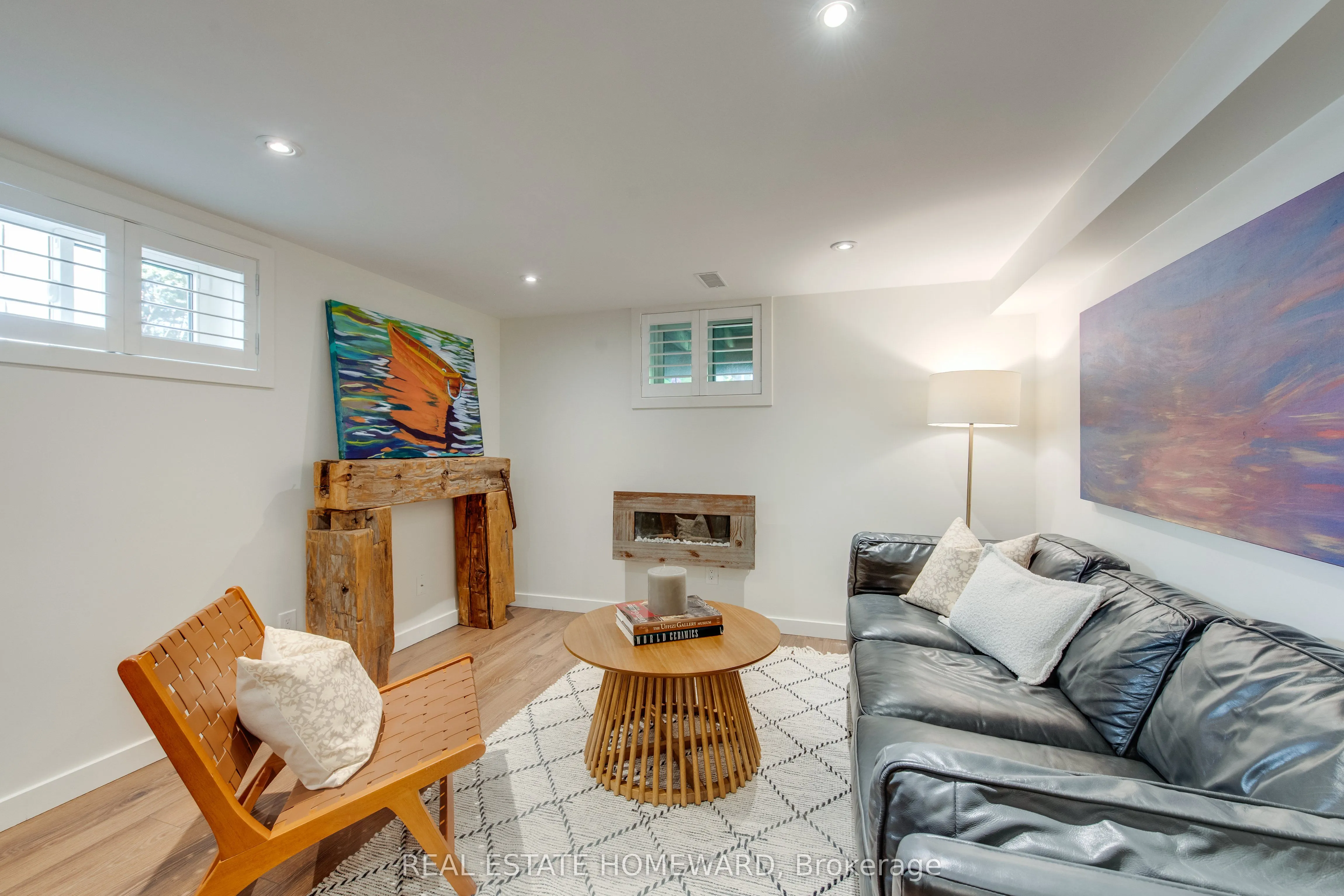 52 Harewood Avenue
