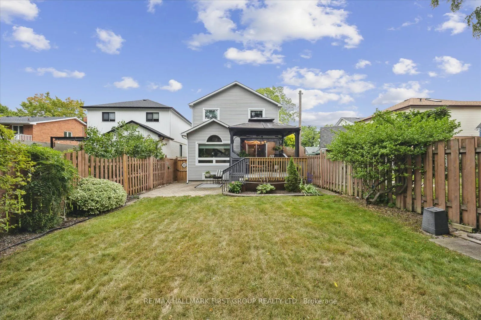 412 Athol Street