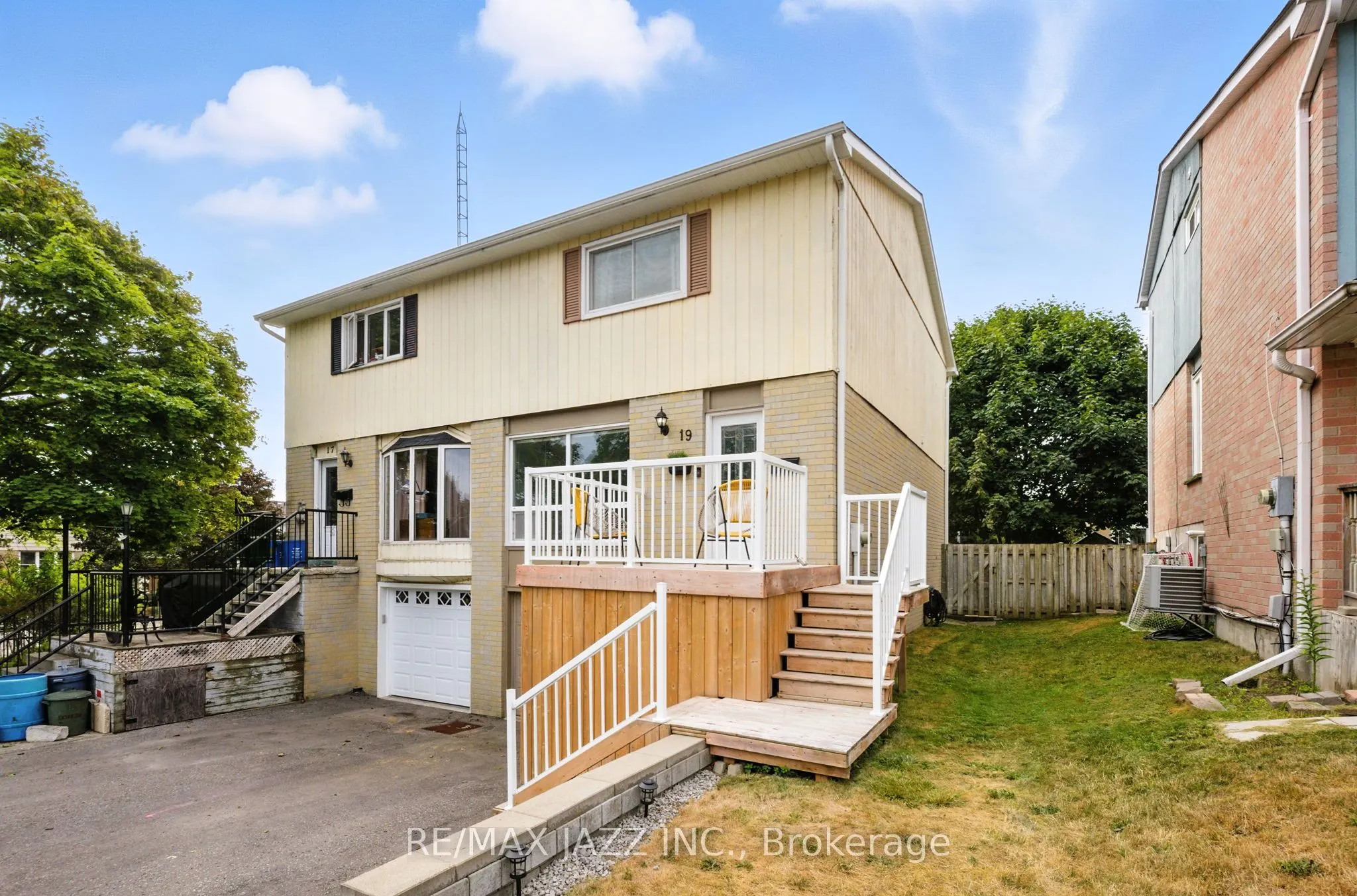 19 Doreen Crescent