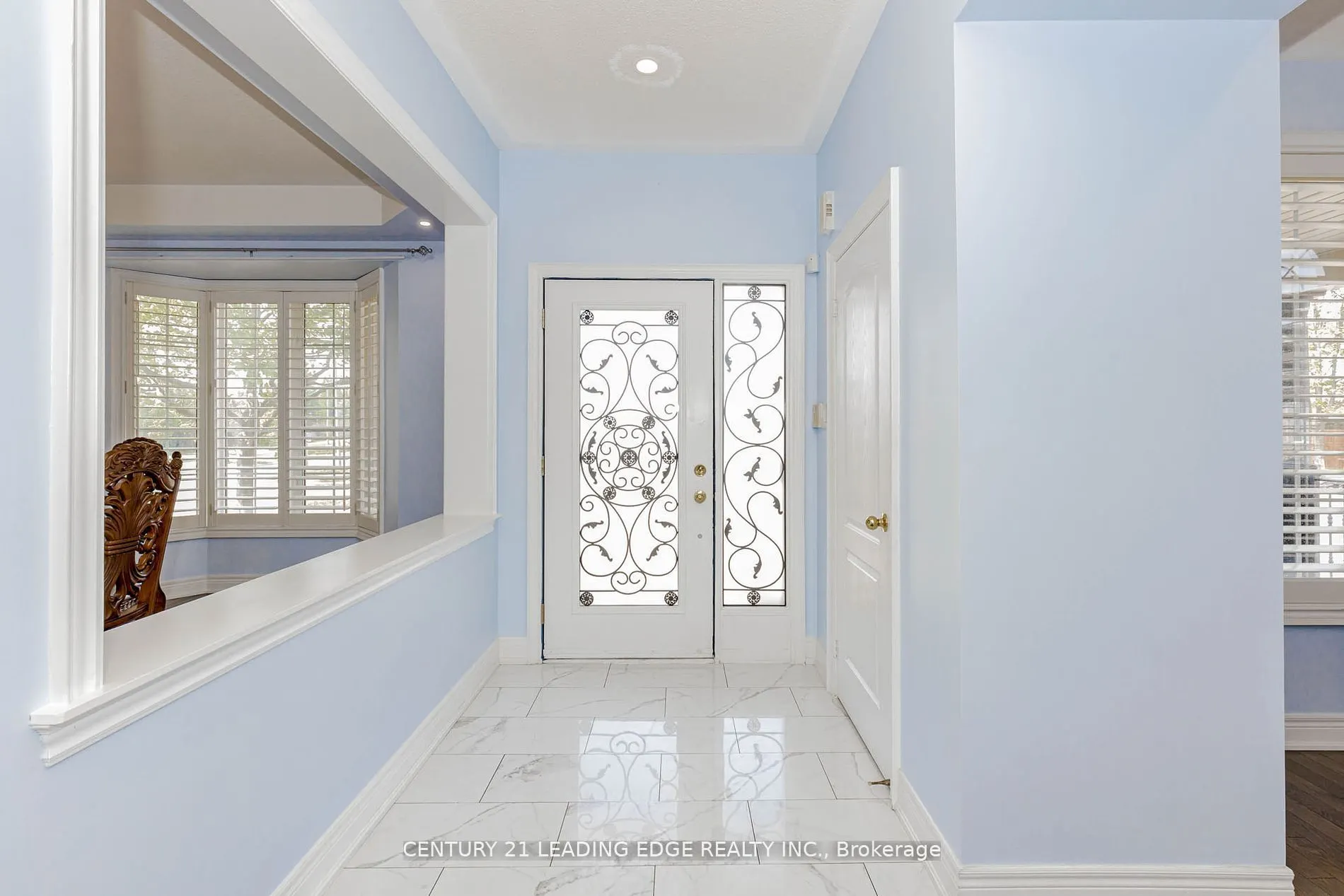 15 Alden Square