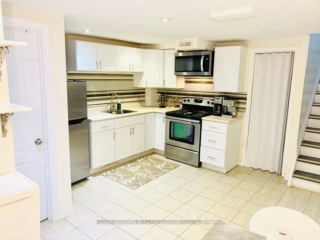 718 Edgewood Road S