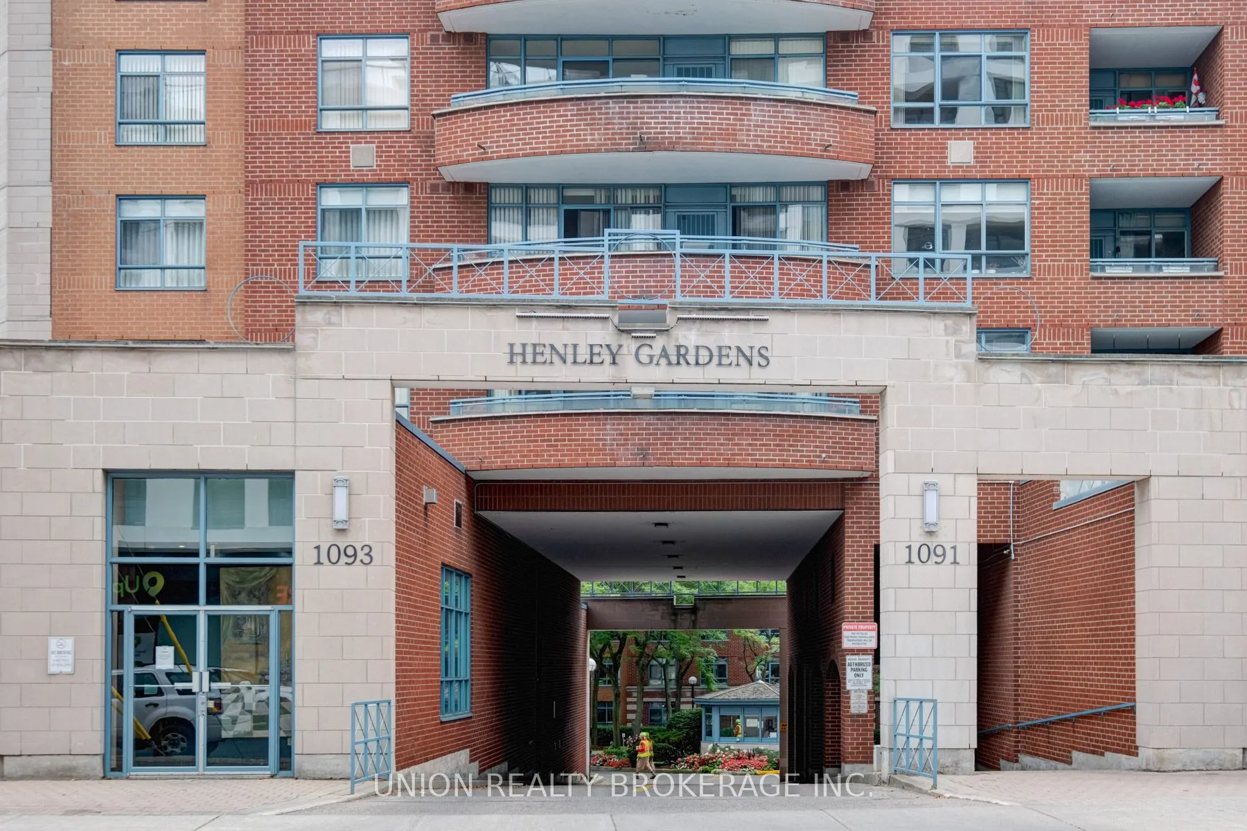 1093 Kingston Road, #1204