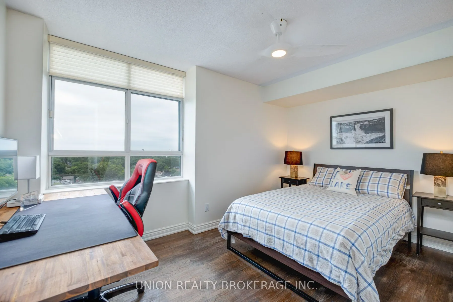 1093 Kingston Road, #1204
