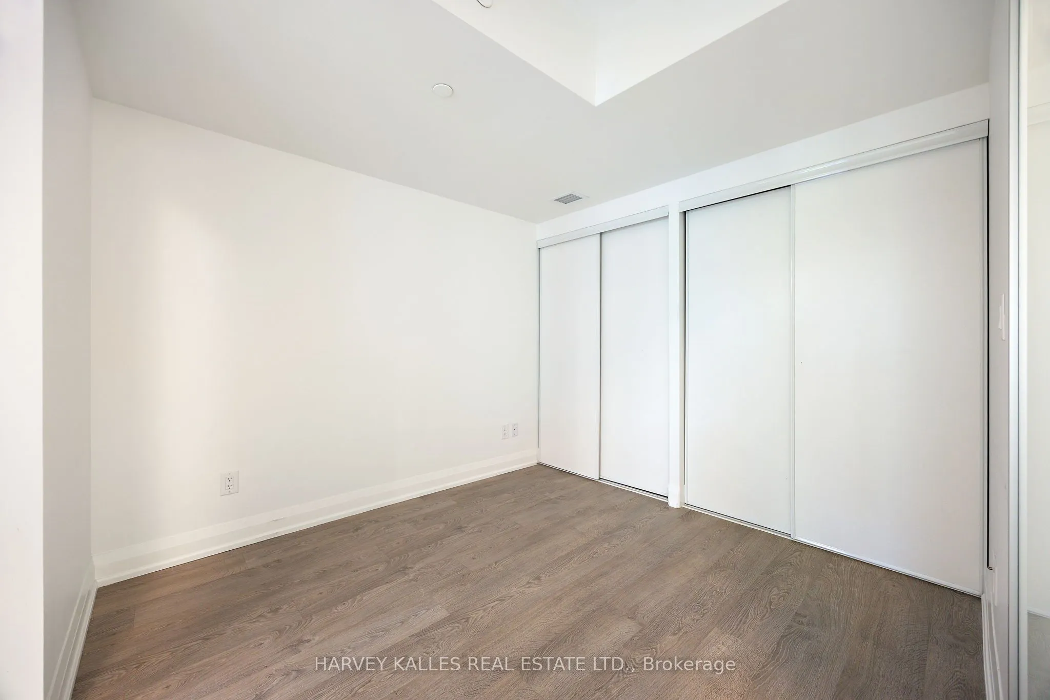 1400 Kingston Road, #304