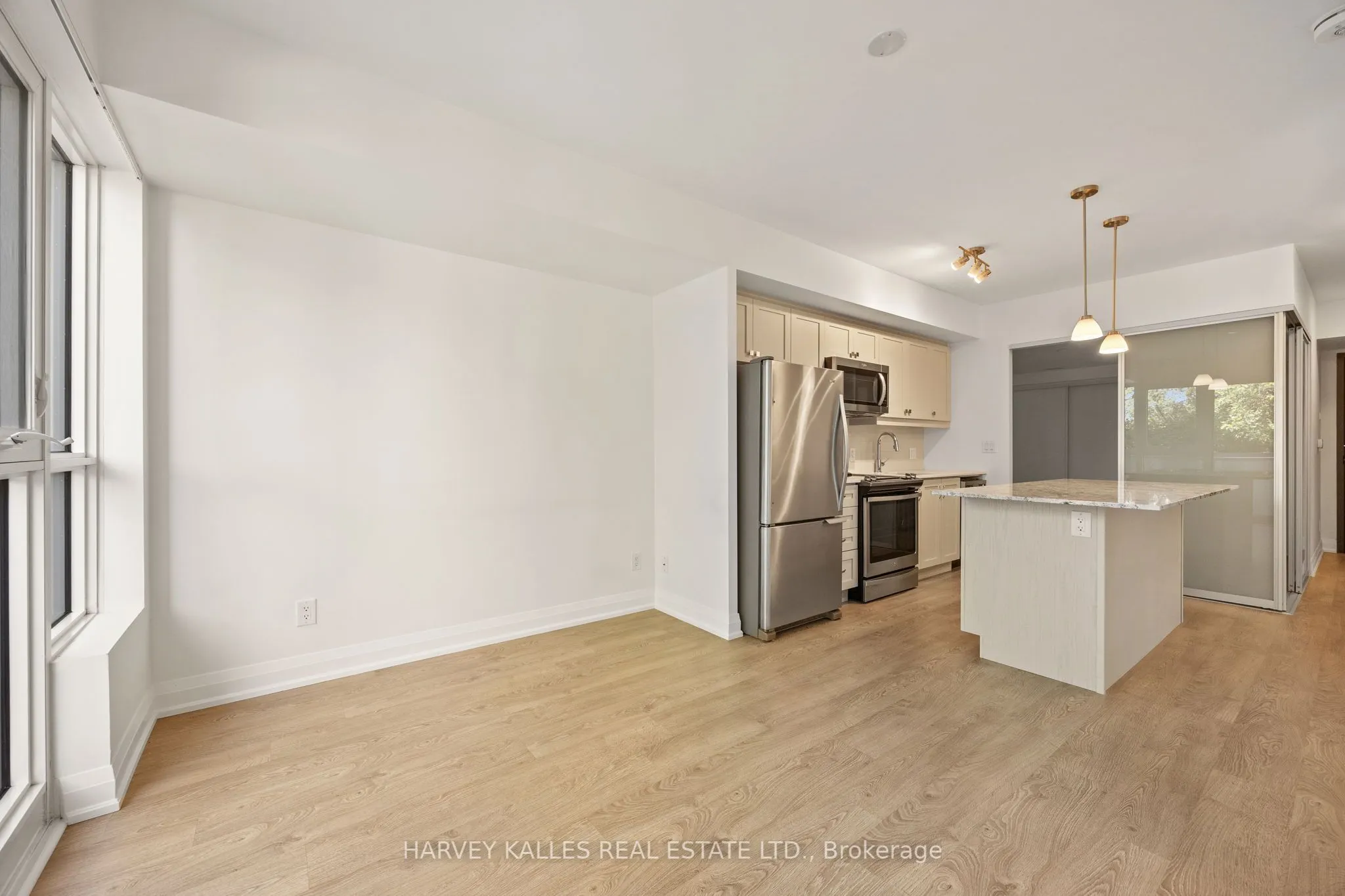 1400 Kingston Road, #304