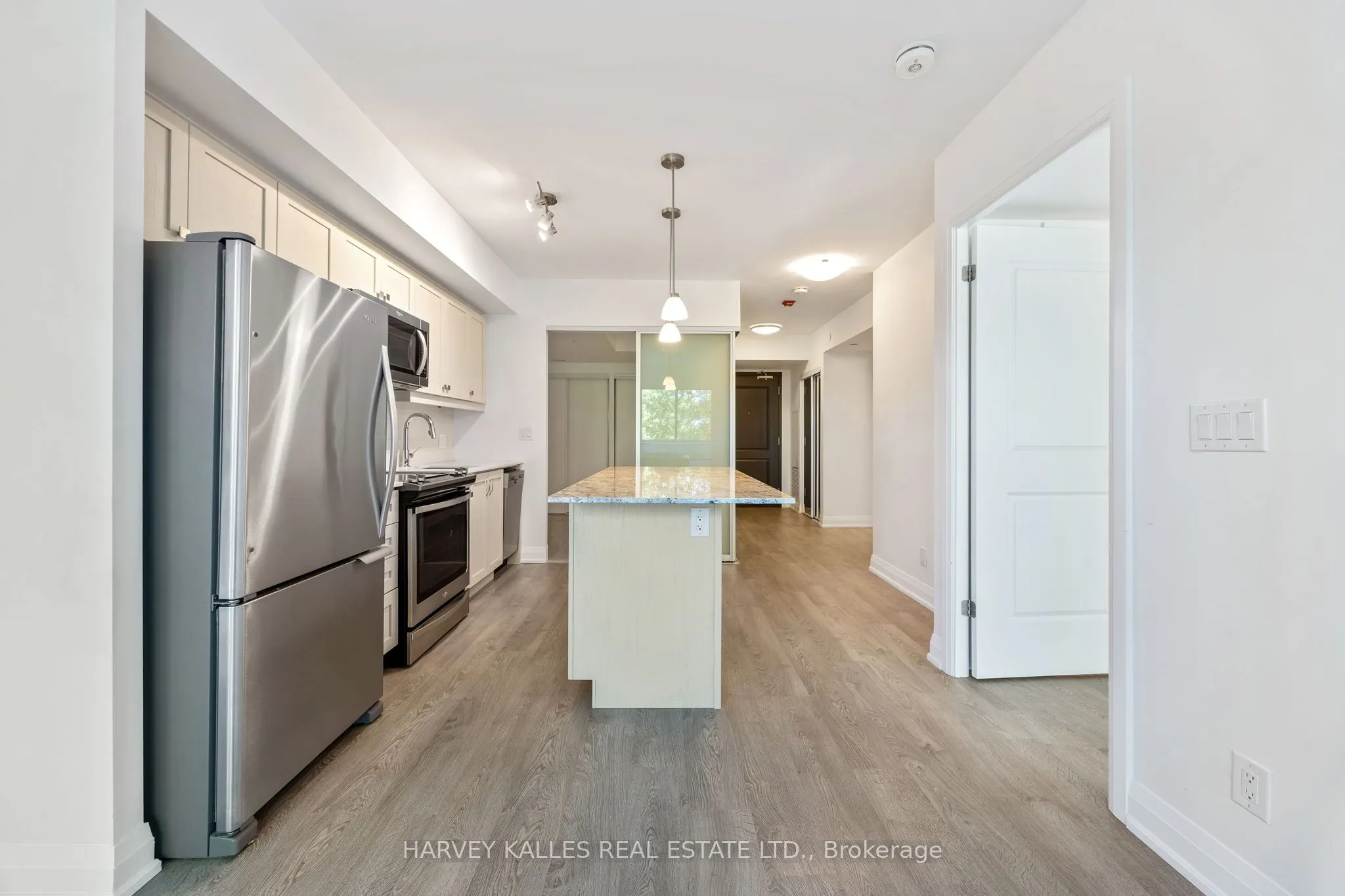 1400 Kingston Road, #304