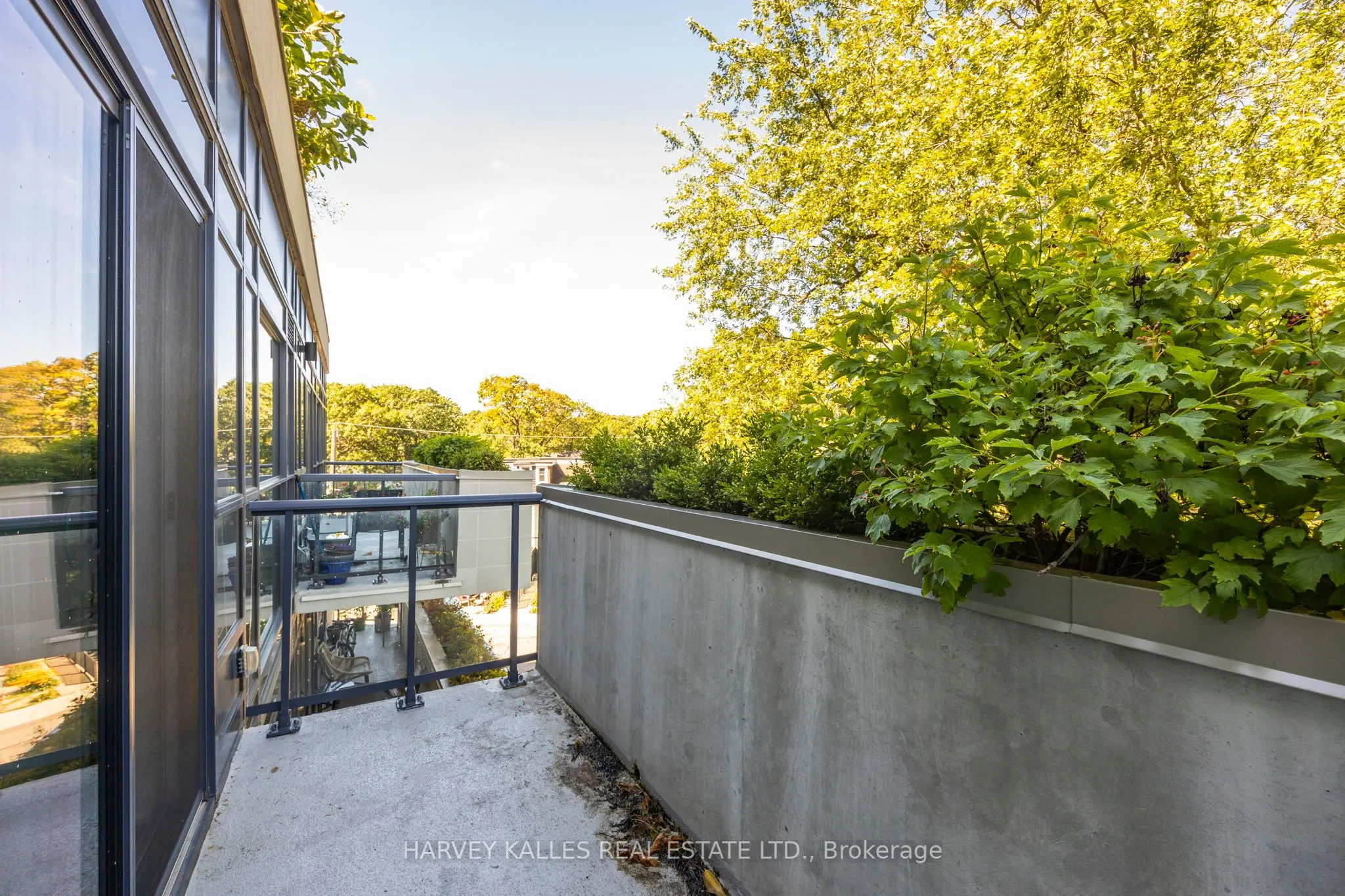 1400 Kingston Road, #304