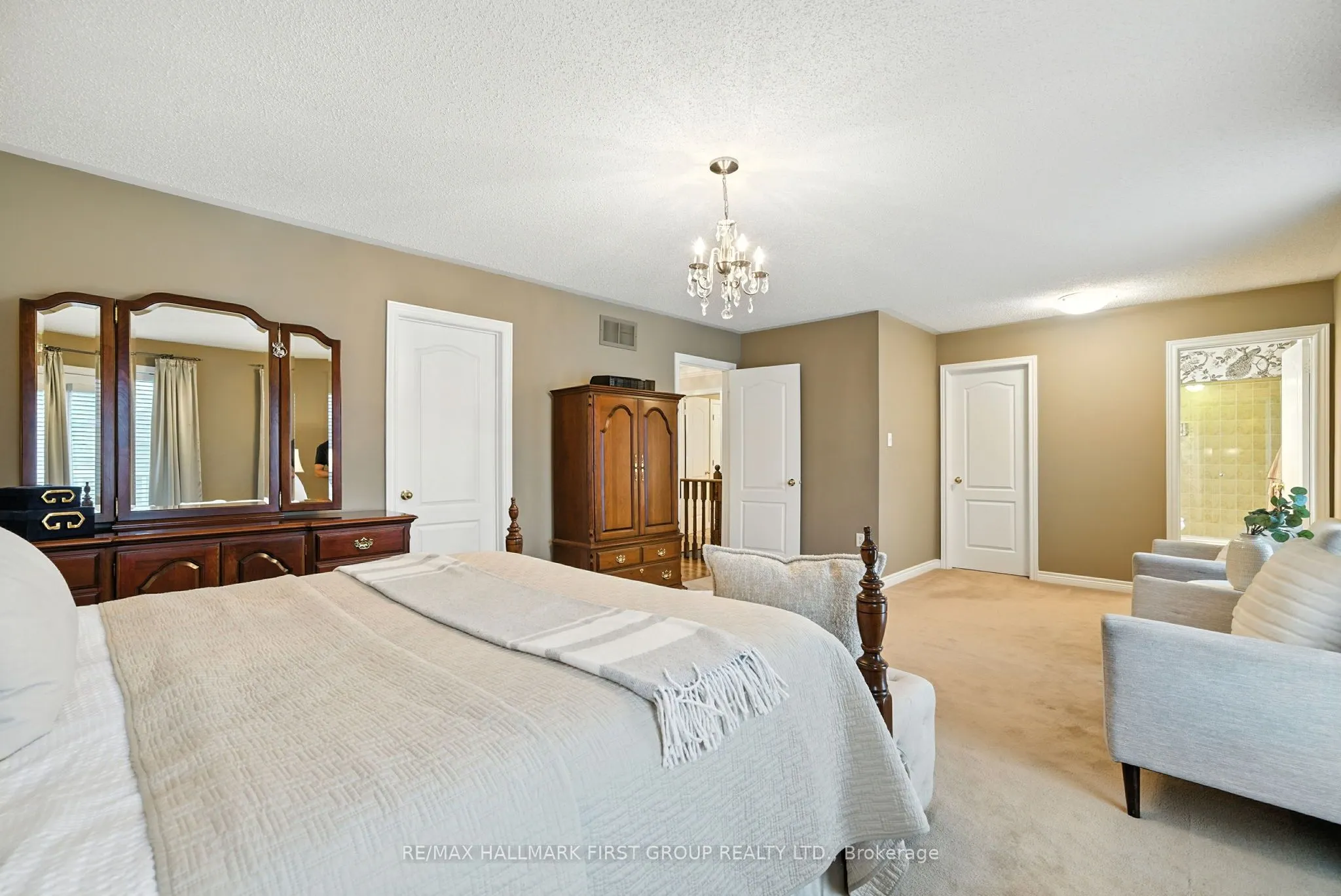 785 Audley Road S