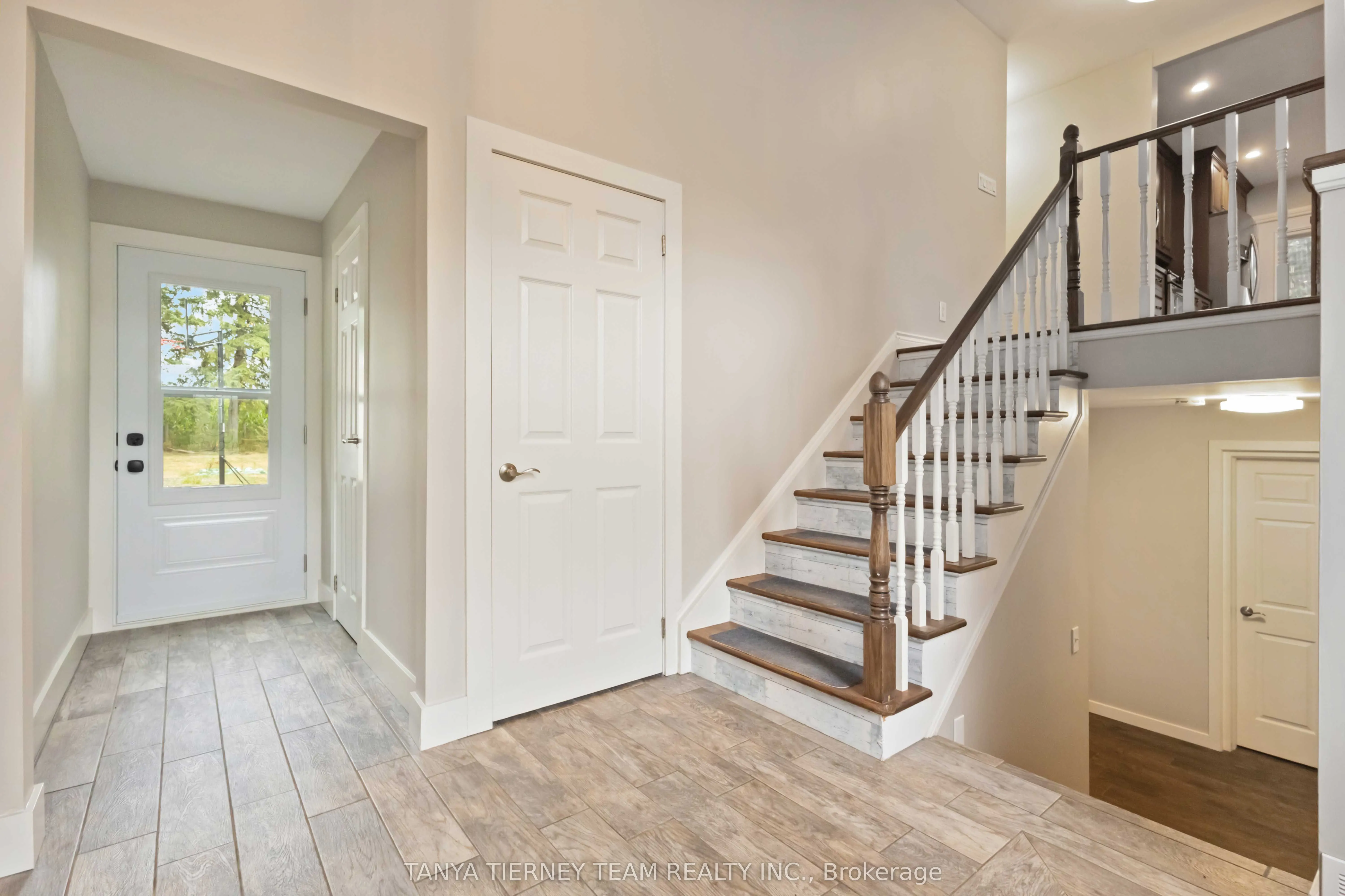 6381 Leskard Road