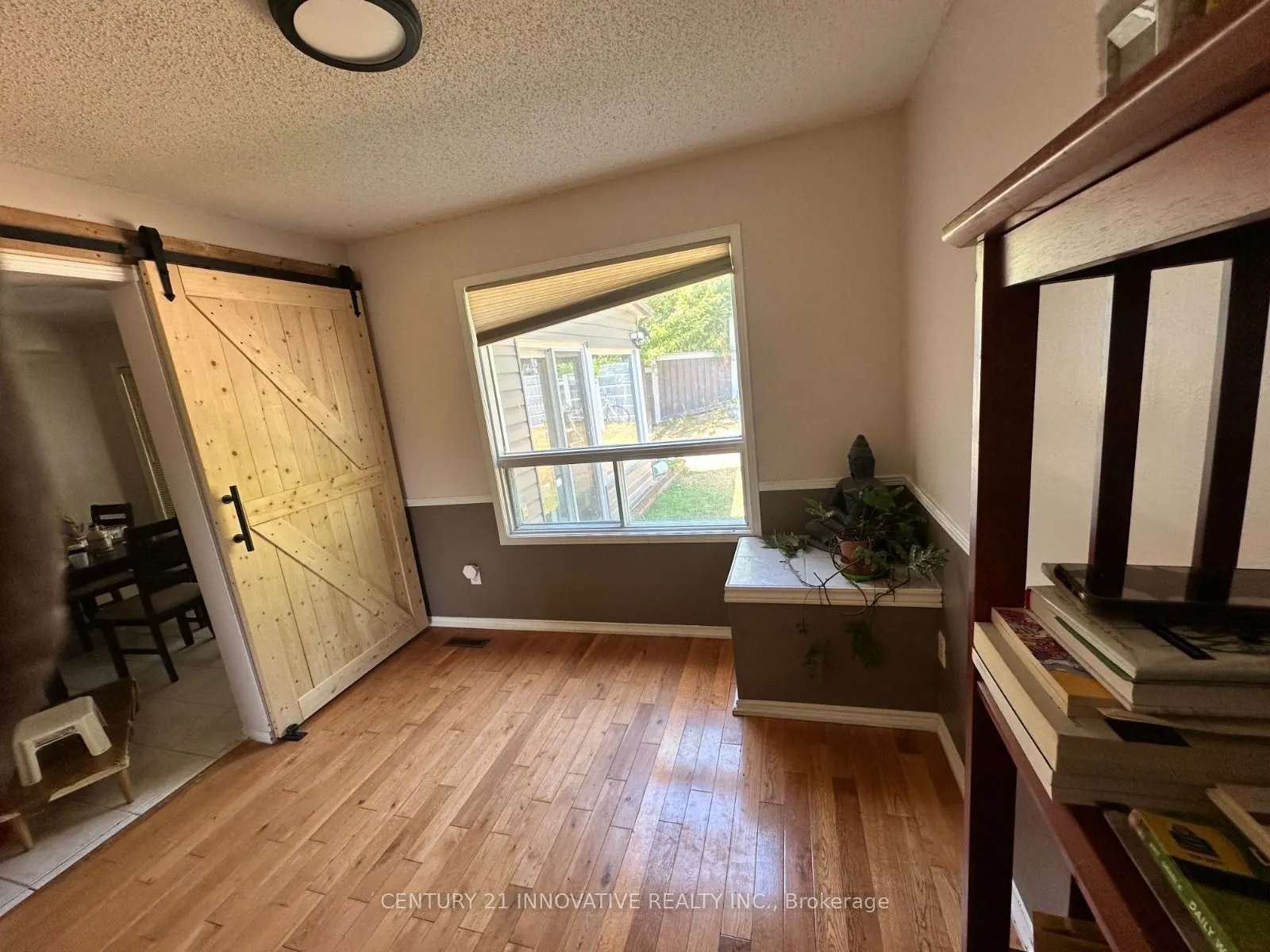 120 Andona Crescent