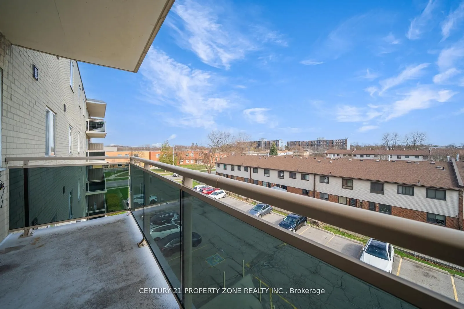 936 Glen Street, #411