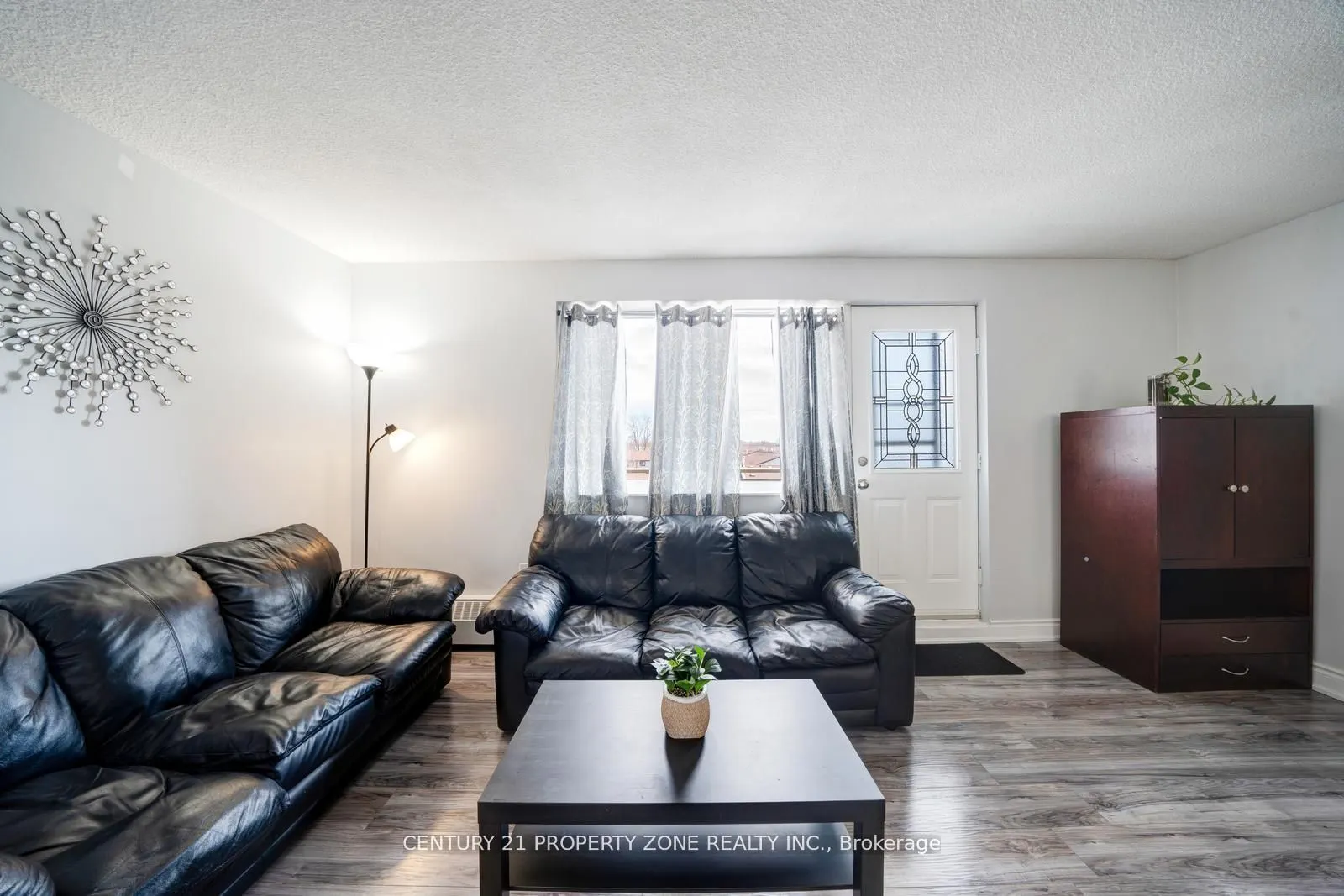 936 Glen Street, #411