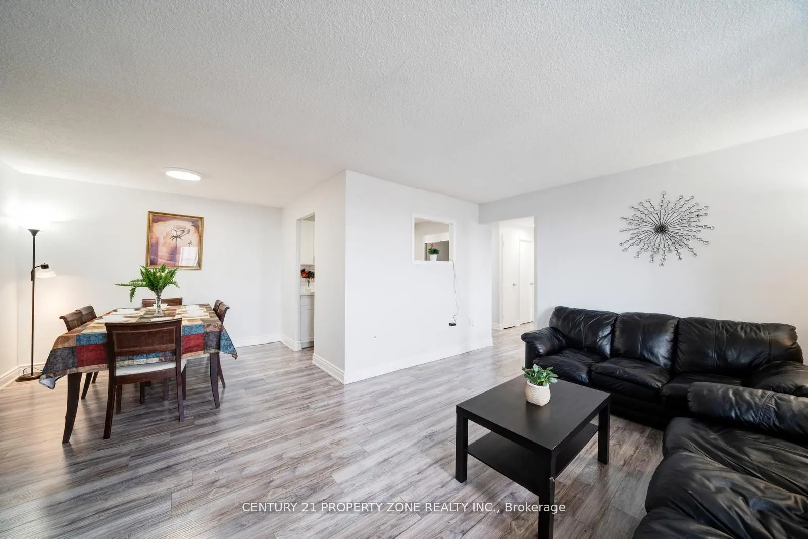 936 Glen Street, #411