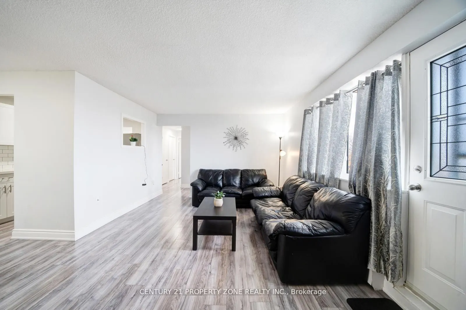 936 Glen Street, #411