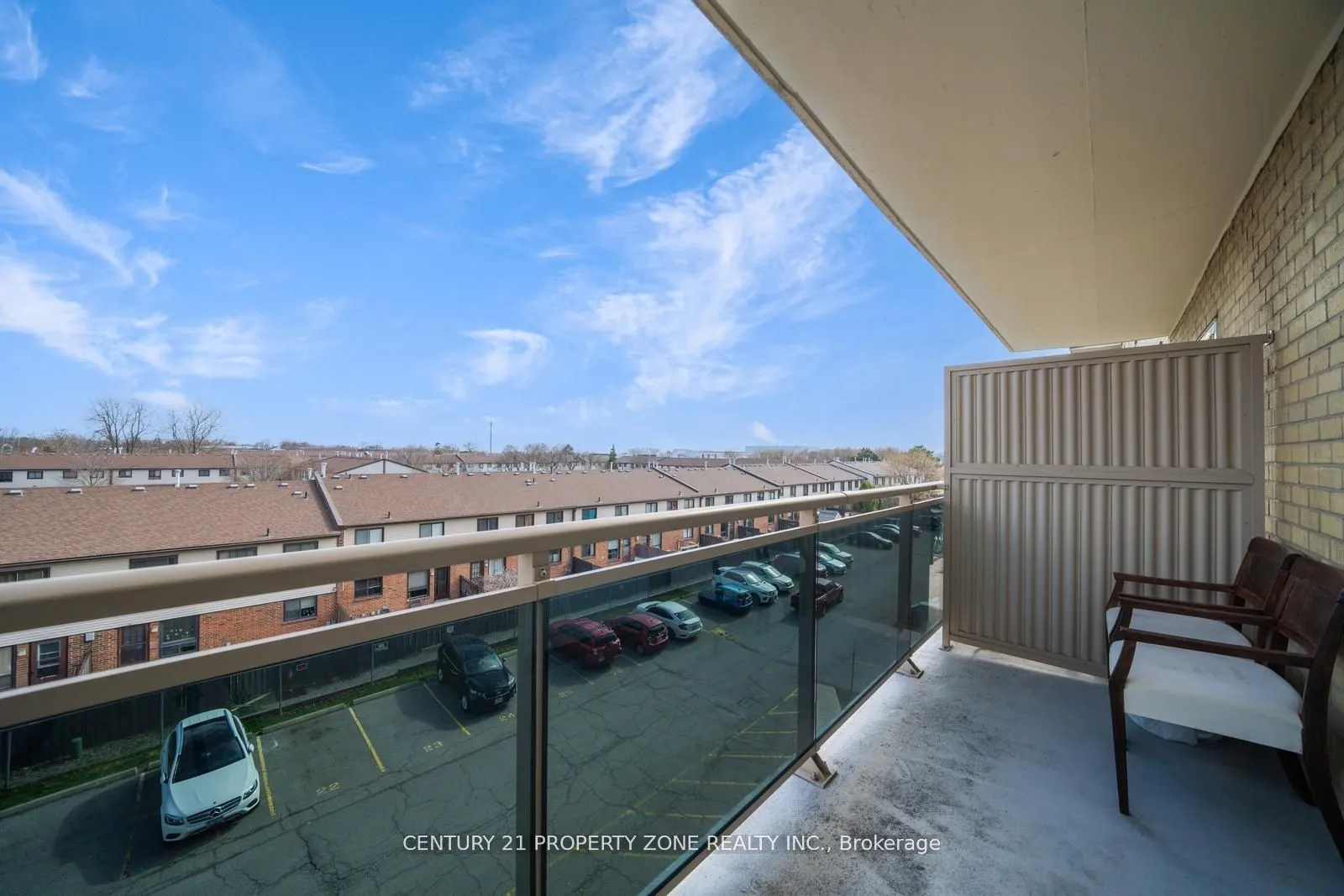 936 Glen Street, #411