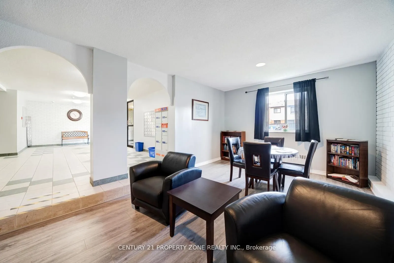 936 Glen Street, #411